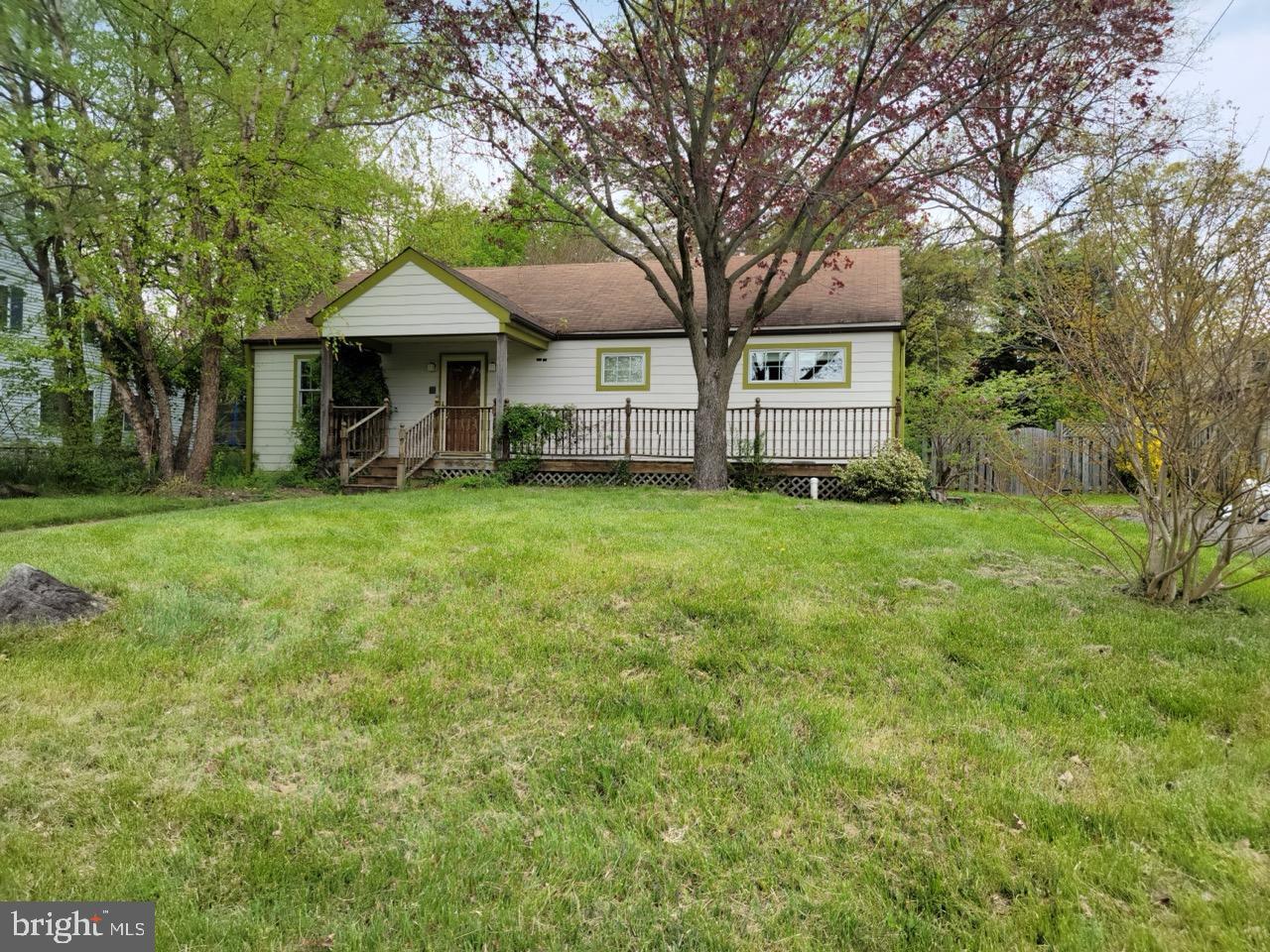 PIMMIT HILLS - Residential Lease