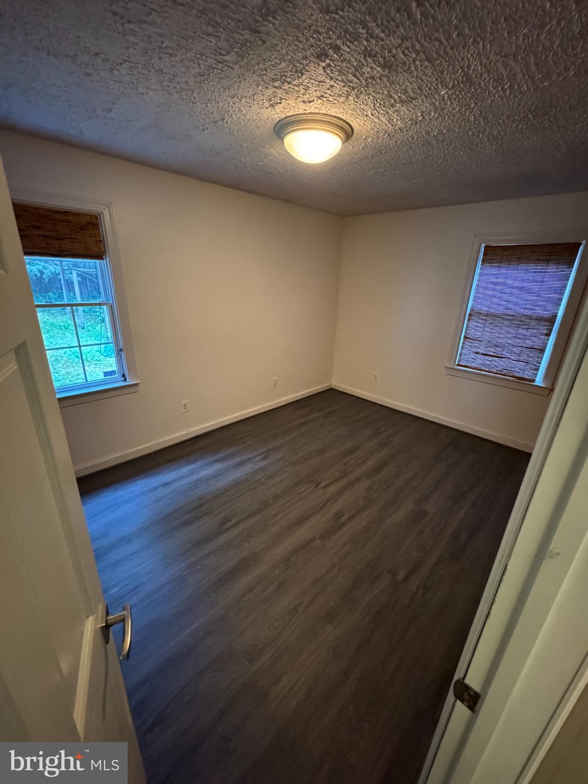 PIMMIT HILLS - Residential Lease