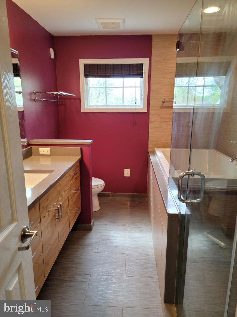 PIMMIT HILLS - Residential Lease