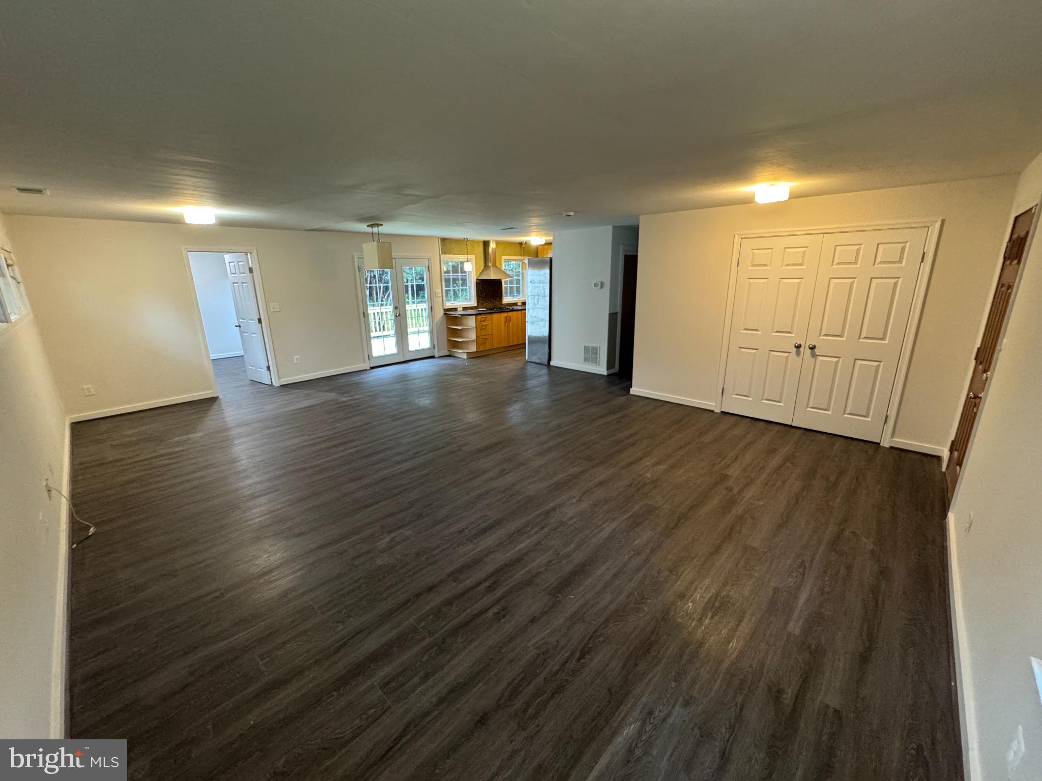 PIMMIT HILLS - Residential Lease