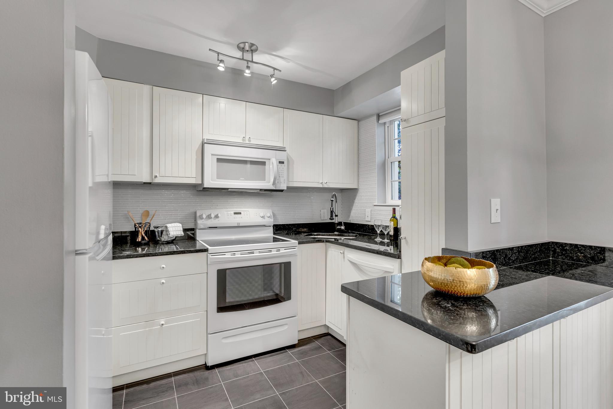 THE ARLINGTON - Residential