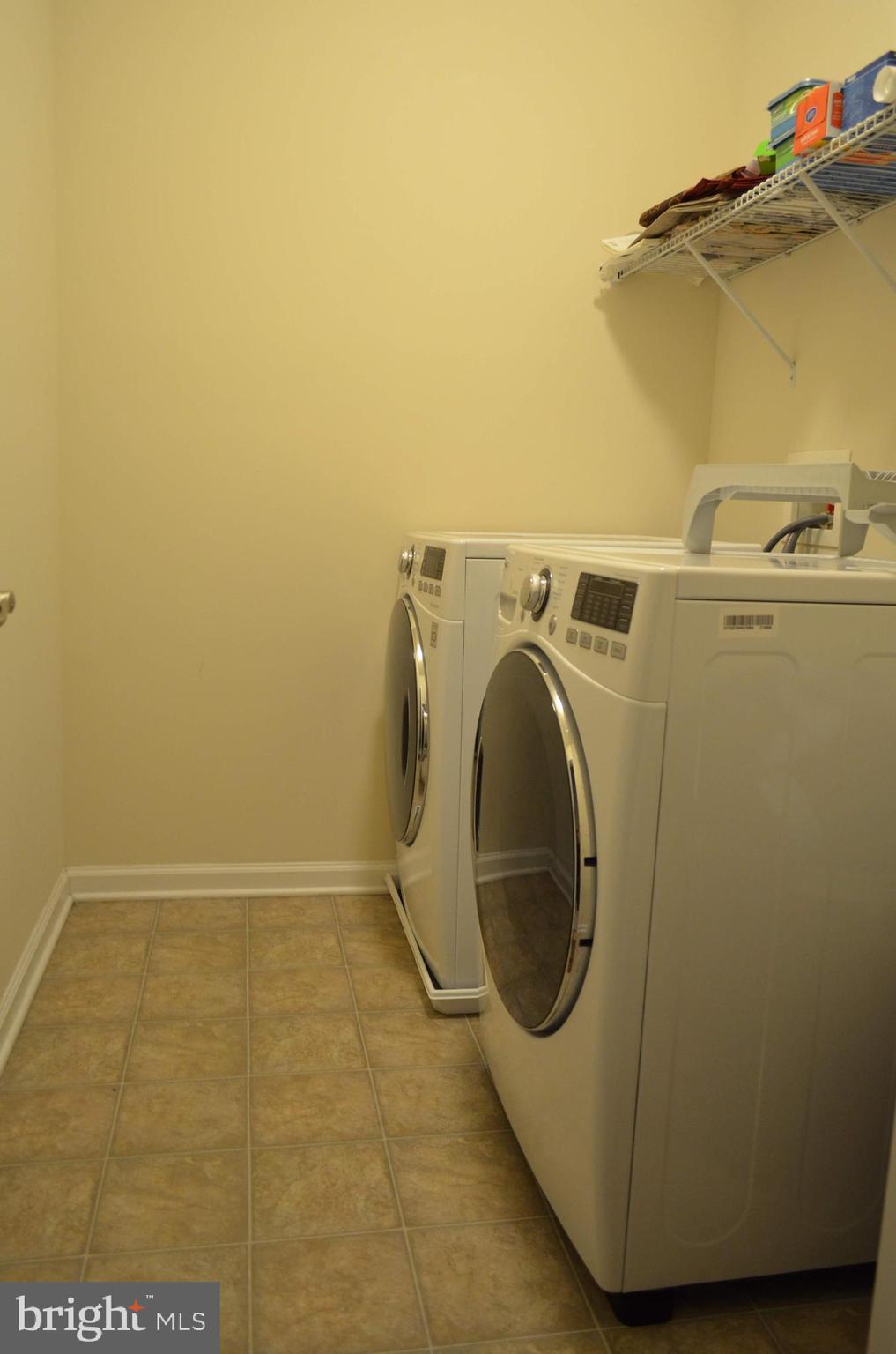 ESPLANADE AT RED RUN - Residential Lease