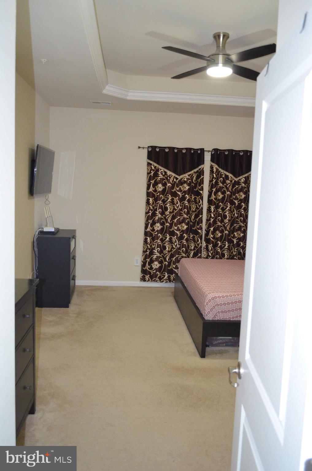 ESPLANADE AT RED RUN - Residential Lease