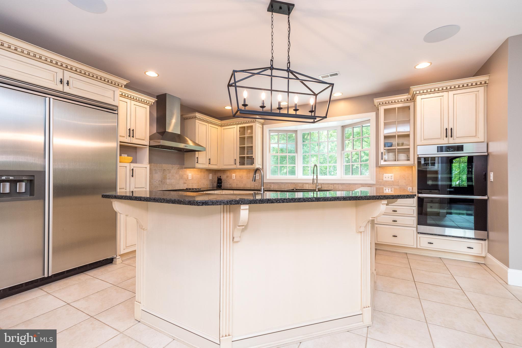 DEVONSHIRE ESTS - Residential