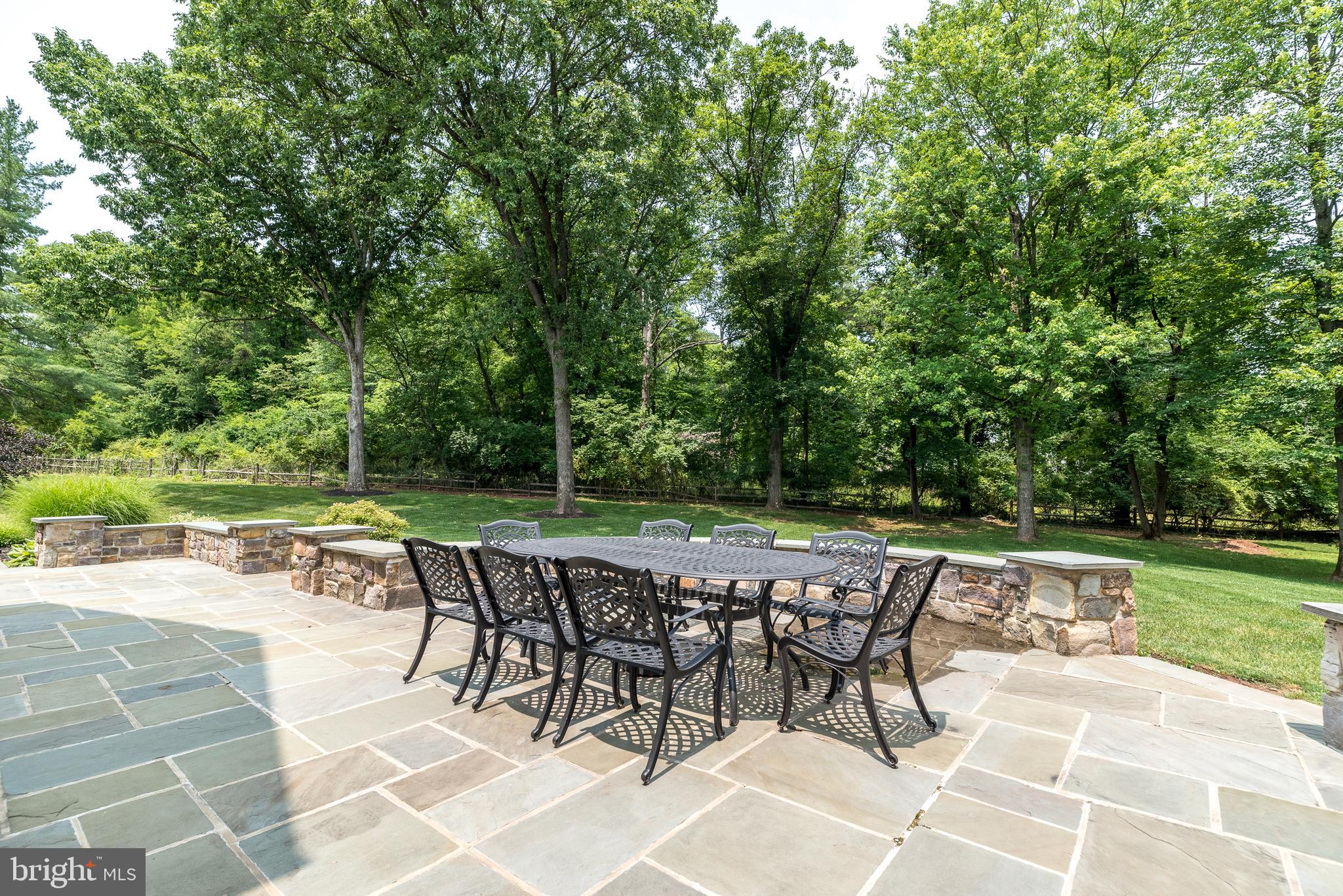 DEVONSHIRE ESTS - Residential