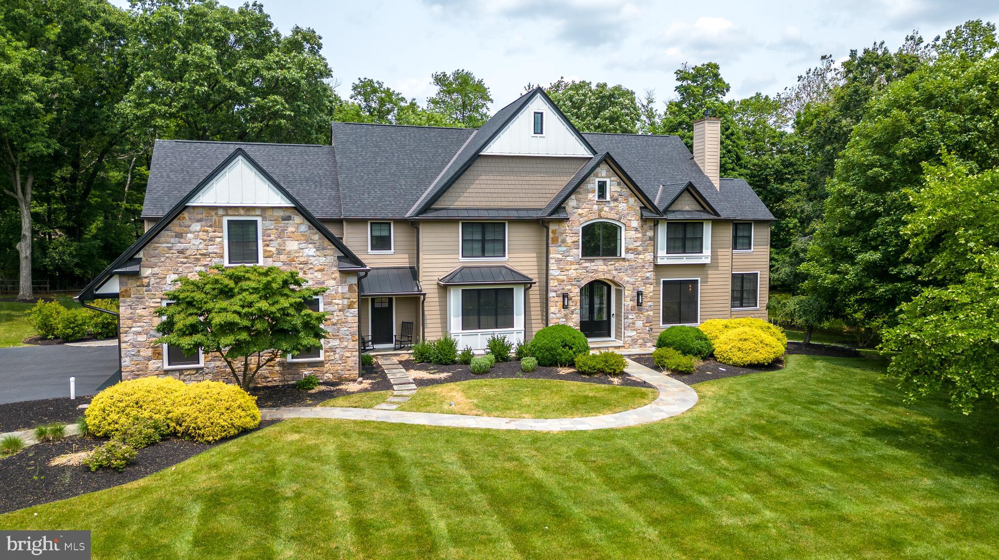 DEVONSHIRE ESTS - Residential