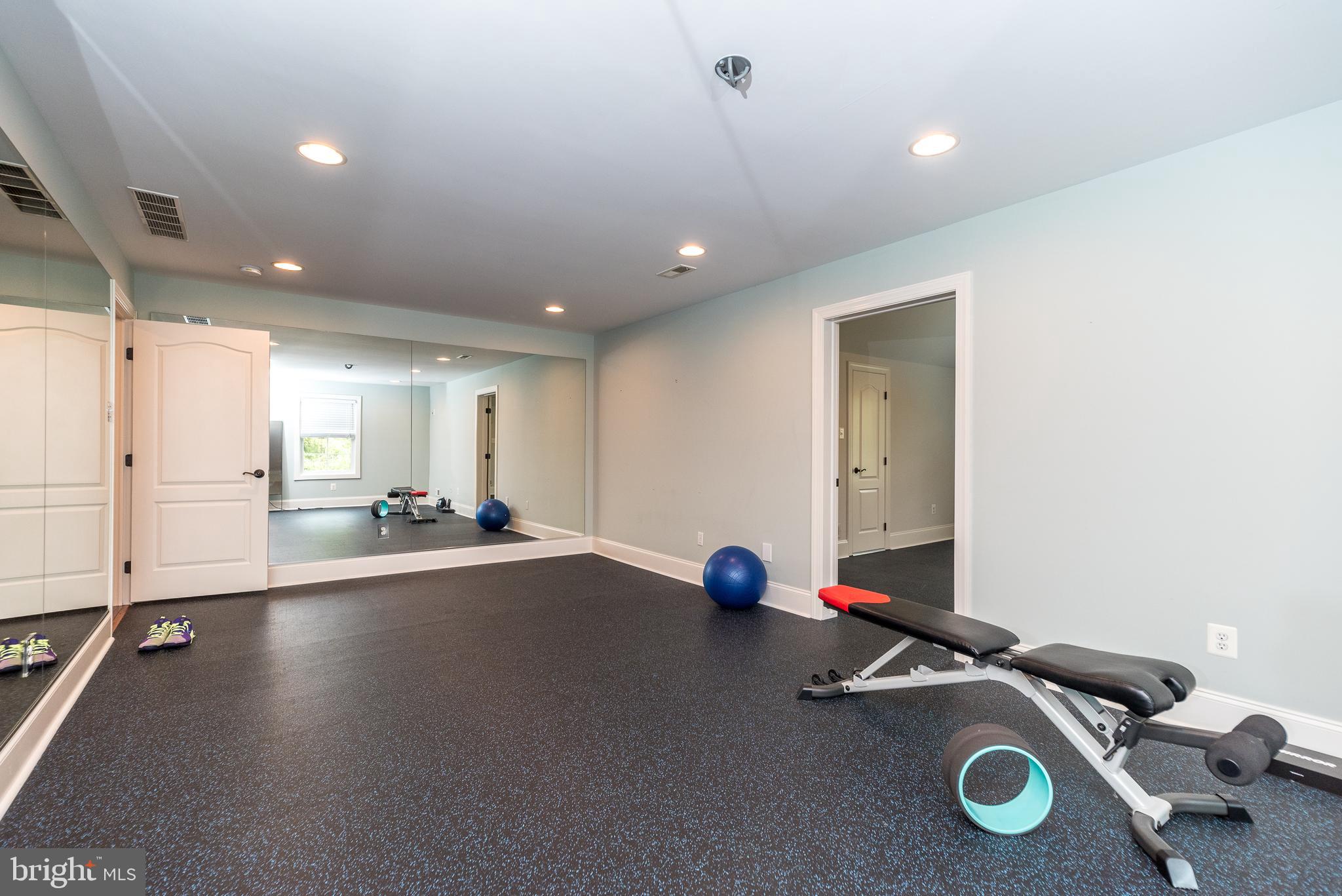 DEVONSHIRE ESTS - Residential