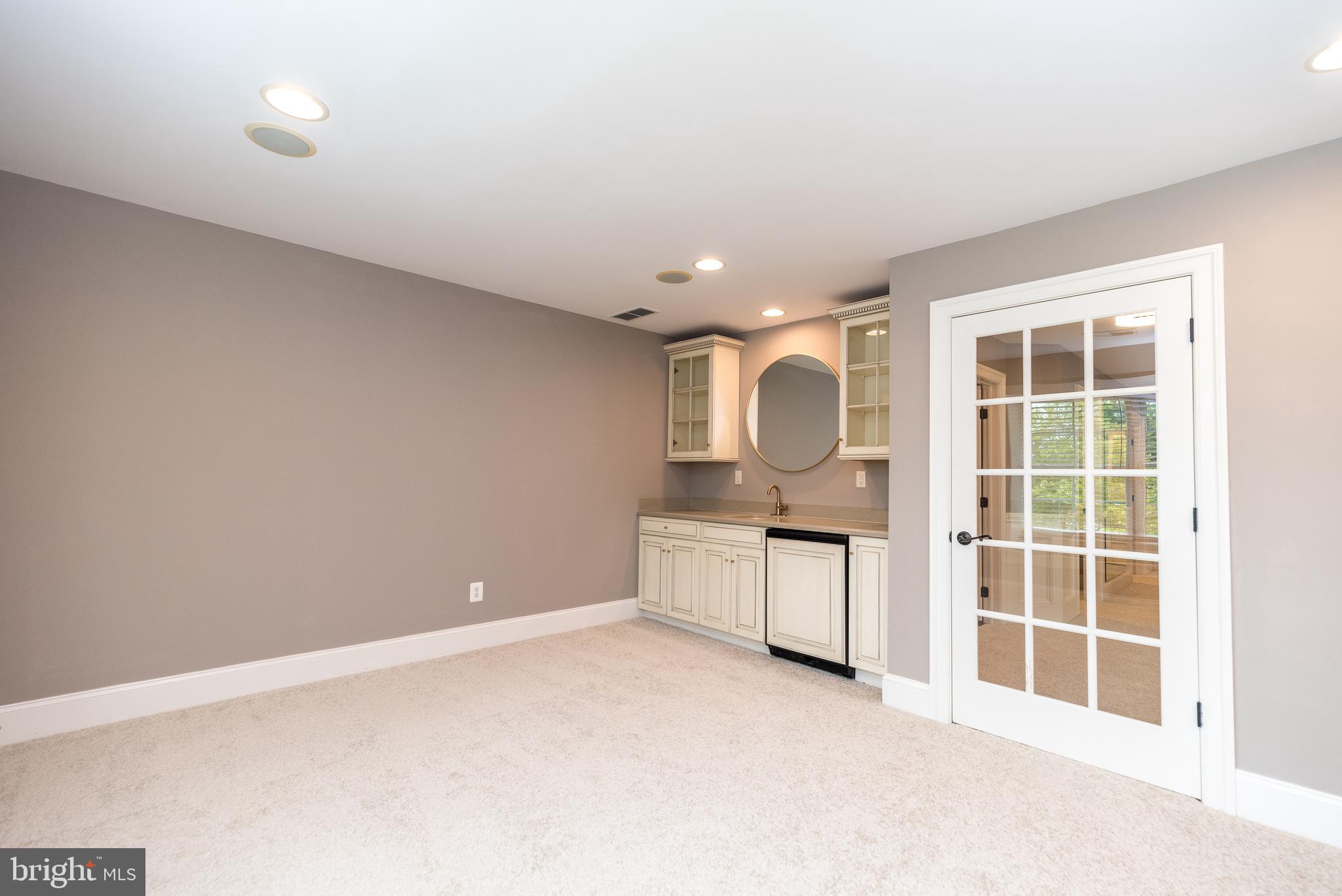 DEVONSHIRE ESTS - Residential