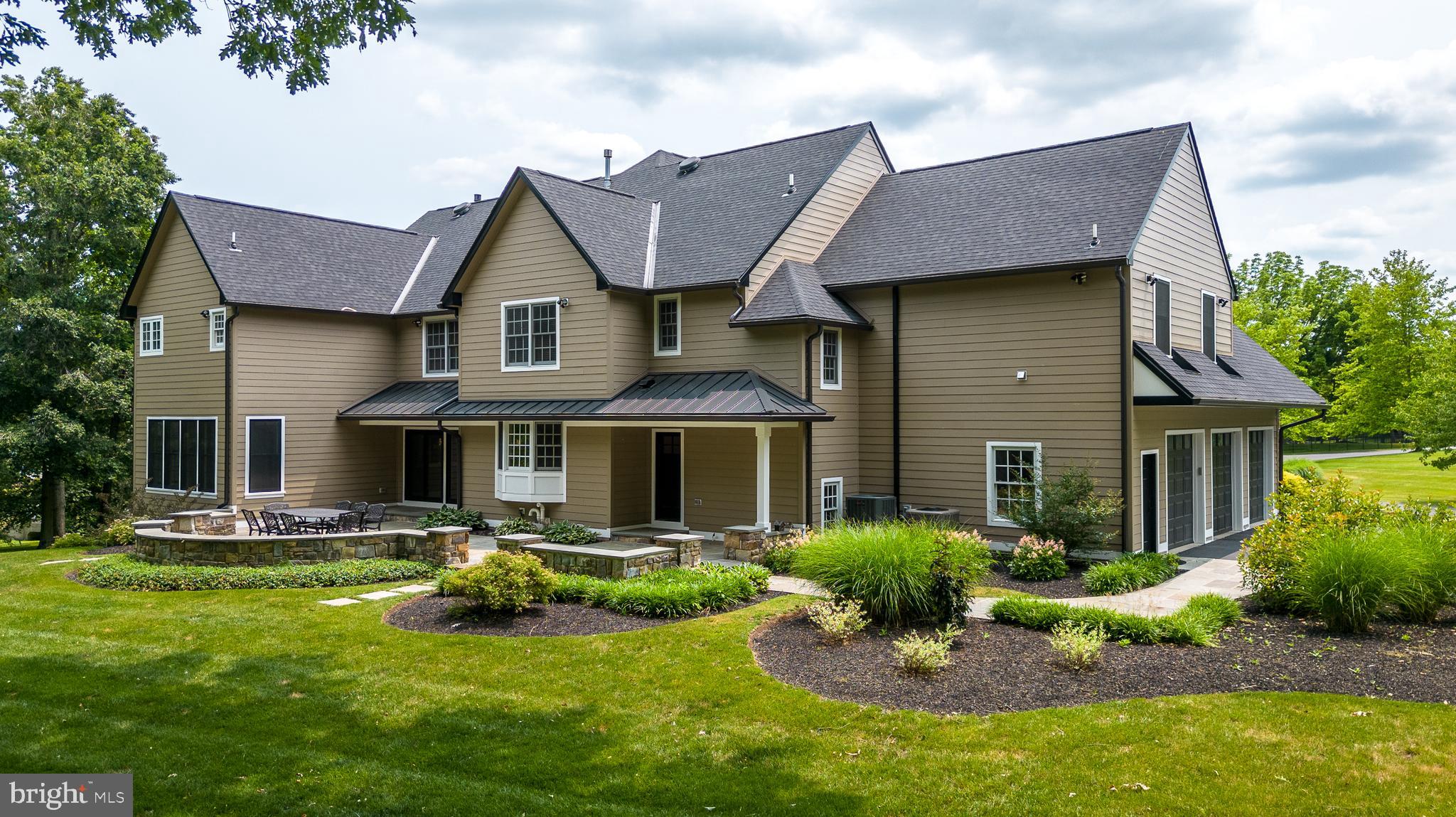 DEVONSHIRE ESTS - Residential