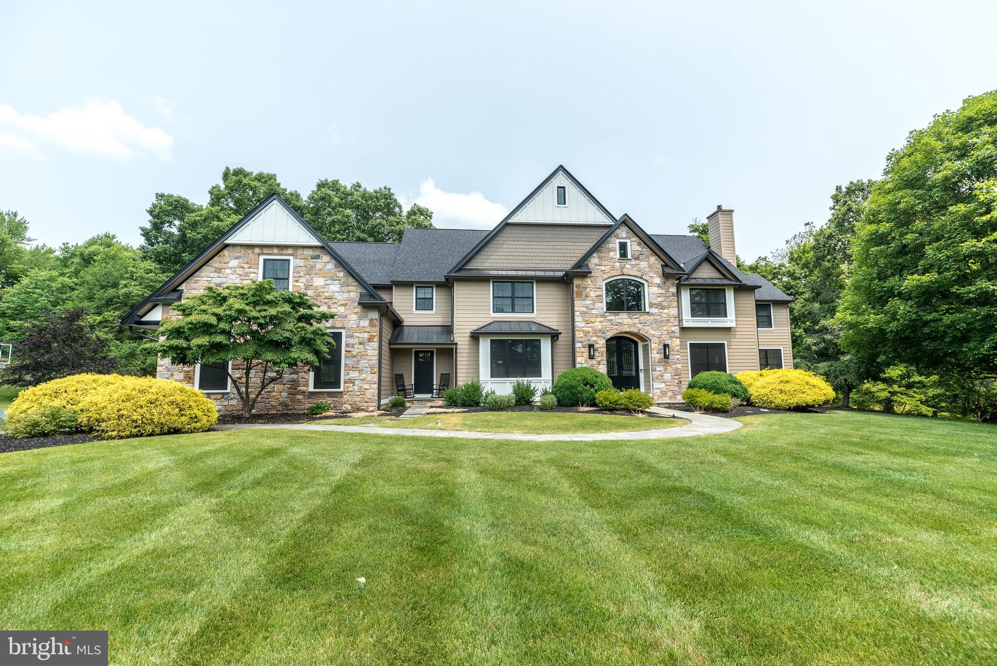 DEVONSHIRE ESTS - Residential