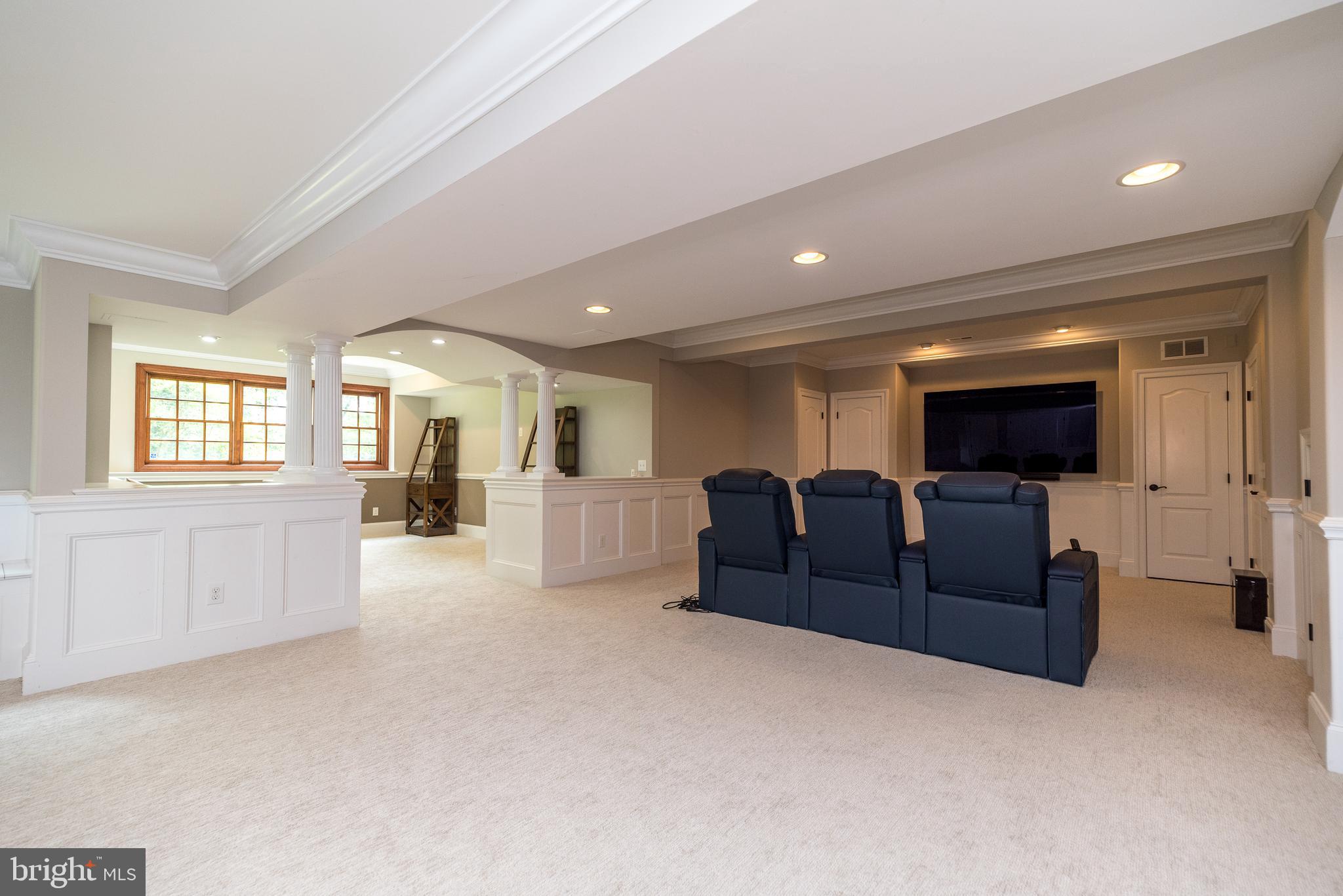 DEVONSHIRE ESTS - Residential