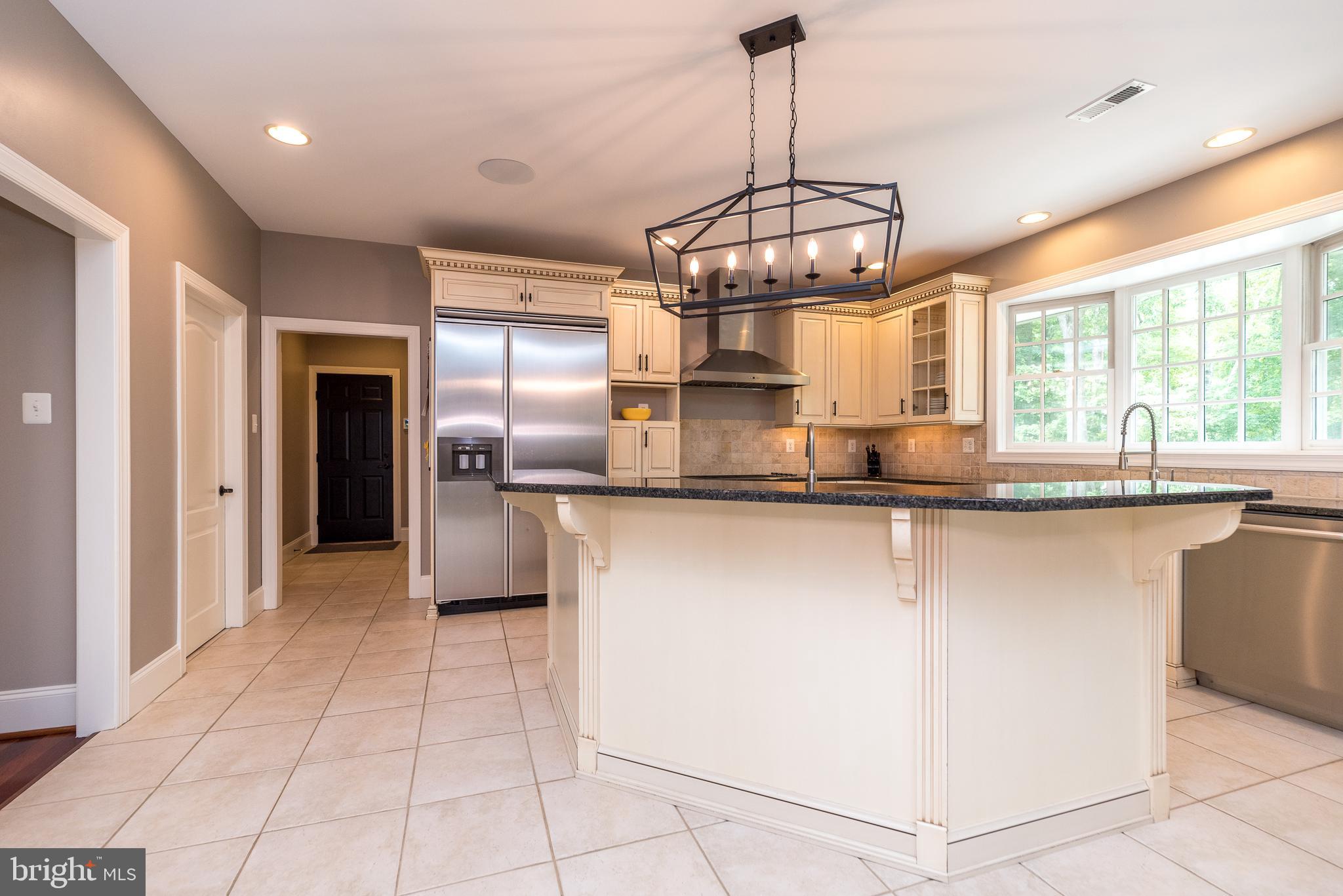 DEVONSHIRE ESTS - Residential