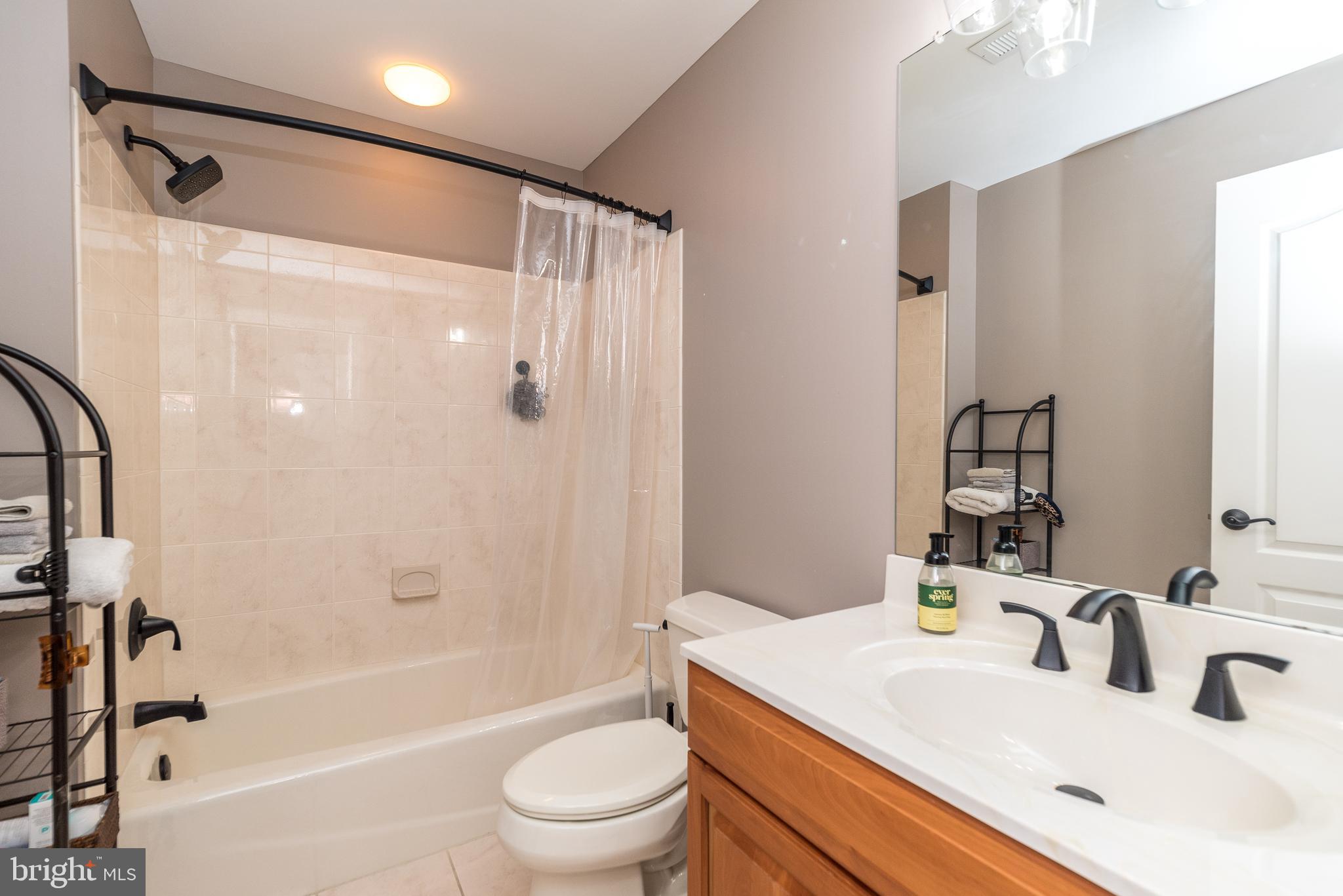 DEVONSHIRE ESTS - Residential