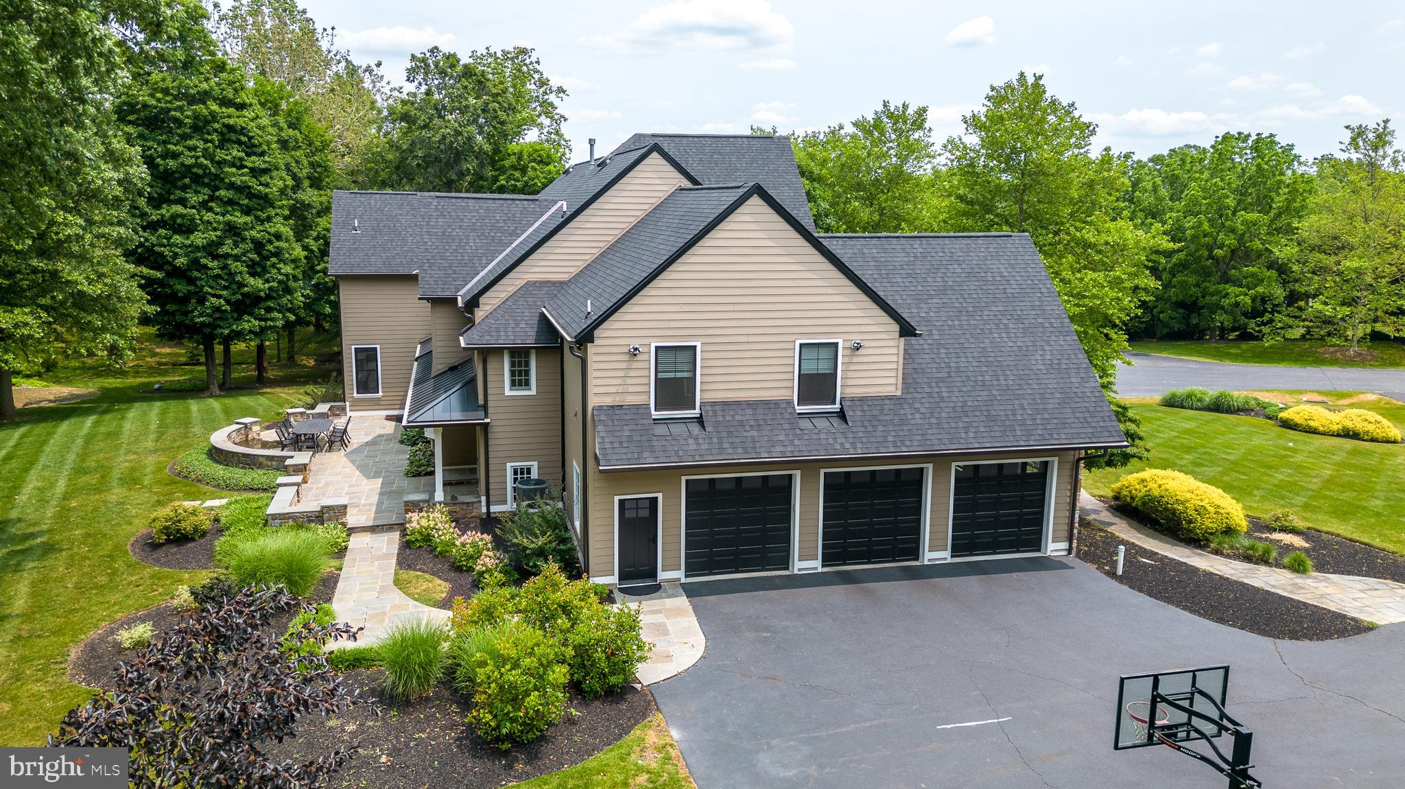 DEVONSHIRE ESTS - Residential