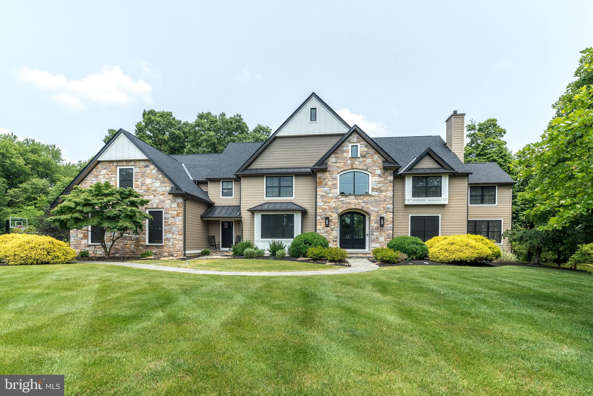 DEVONSHIRE ESTS - Residential