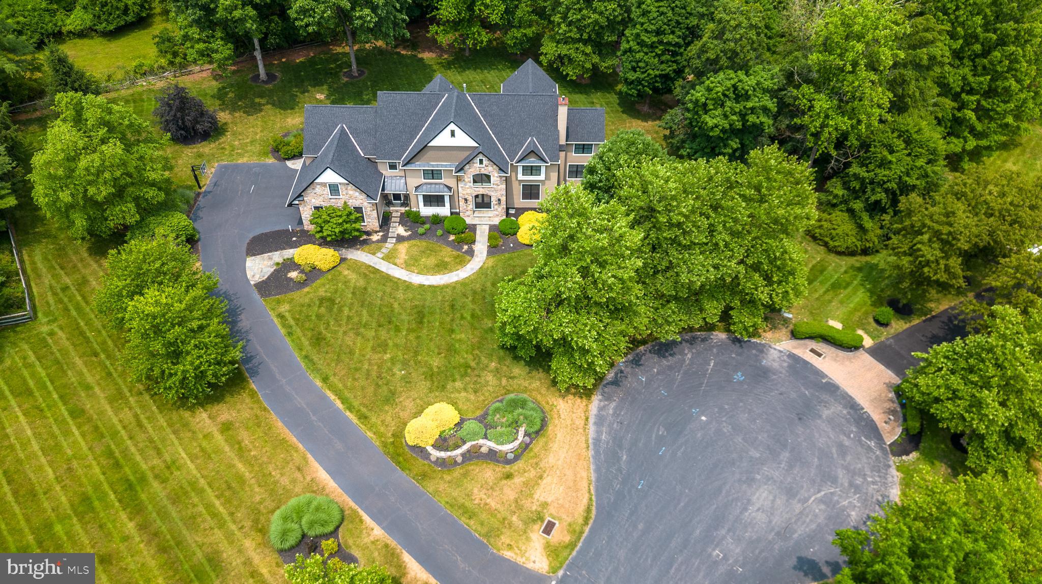 DEVONSHIRE ESTS - Residential