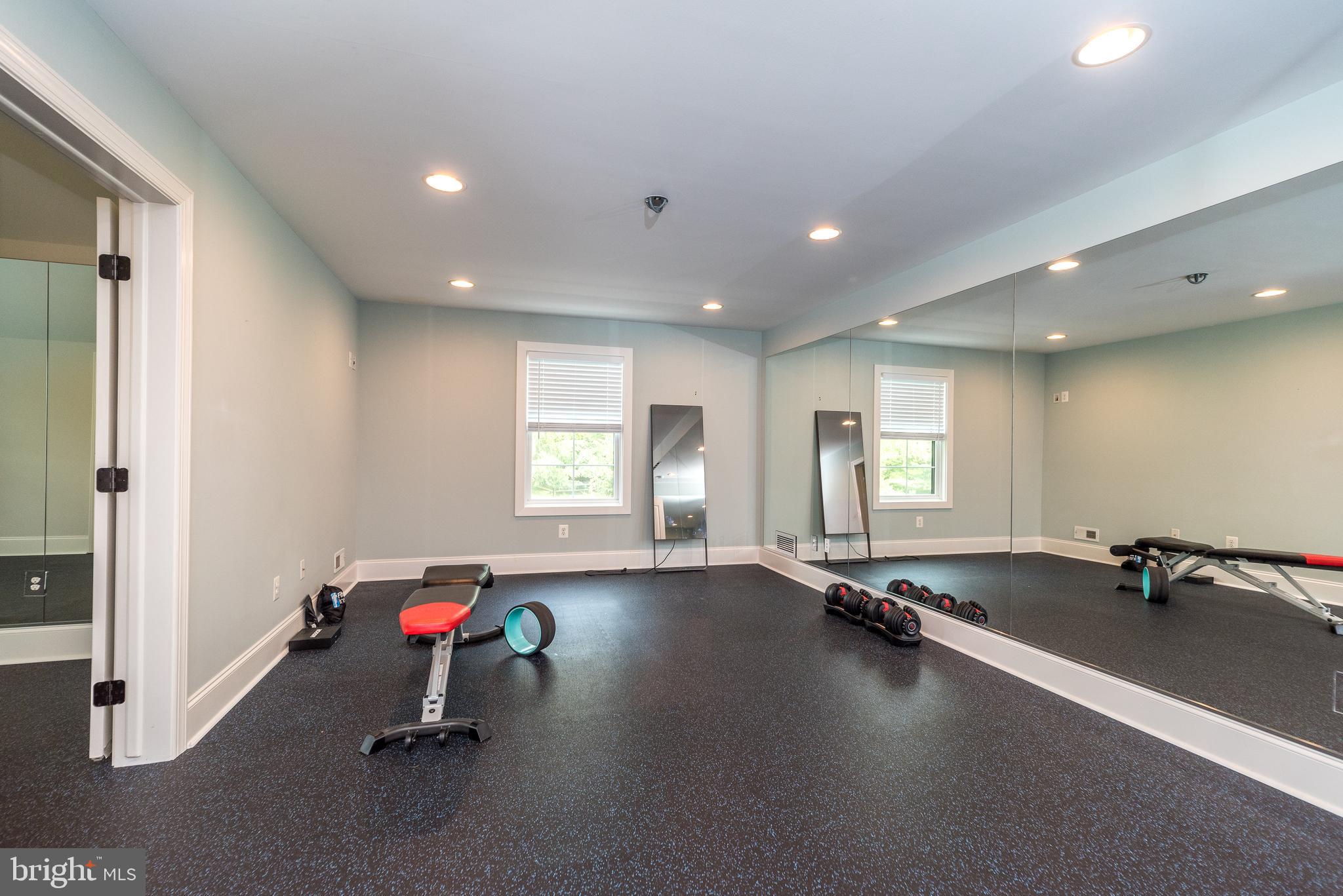 DEVONSHIRE ESTS - Residential