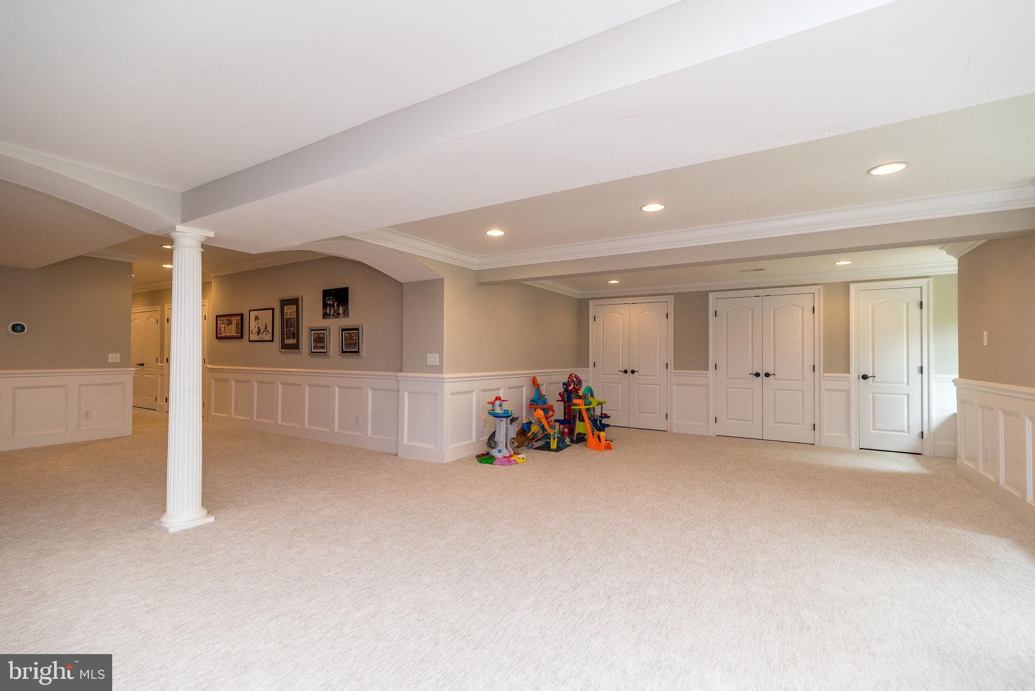 DEVONSHIRE ESTS - Residential