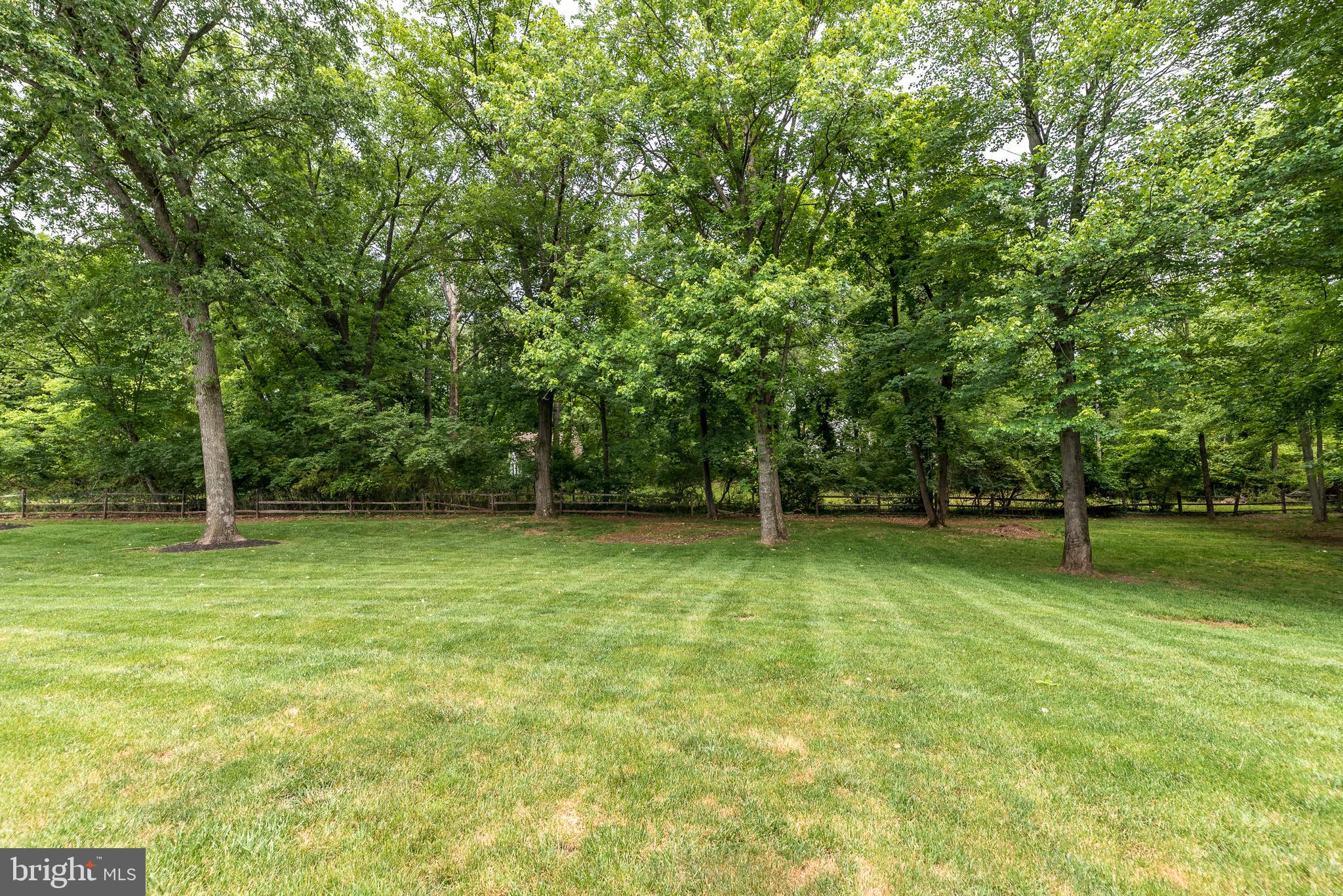 DEVONSHIRE ESTS - Residential