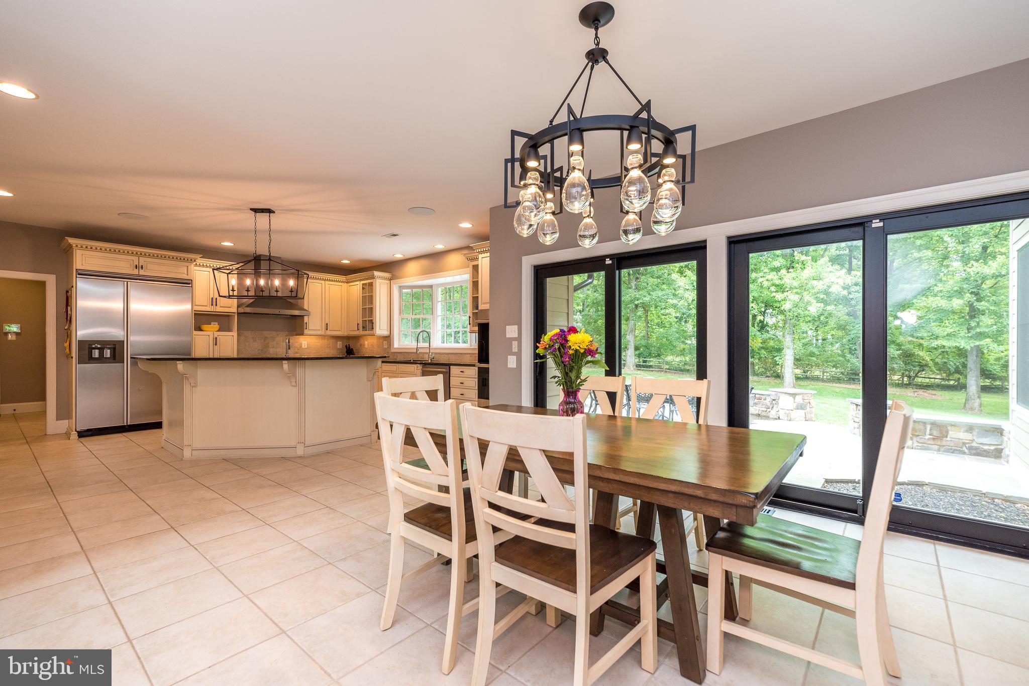 DEVONSHIRE ESTS - Residential