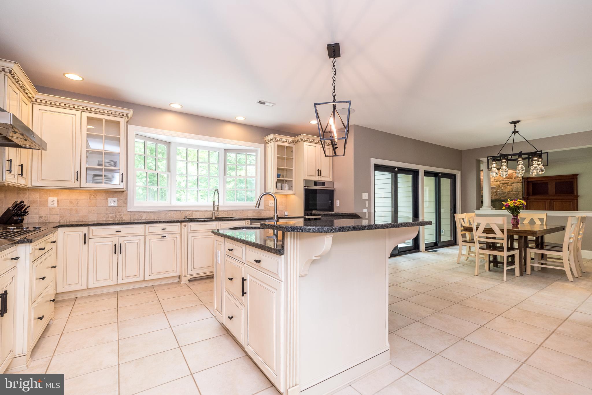 DEVONSHIRE ESTS - Residential