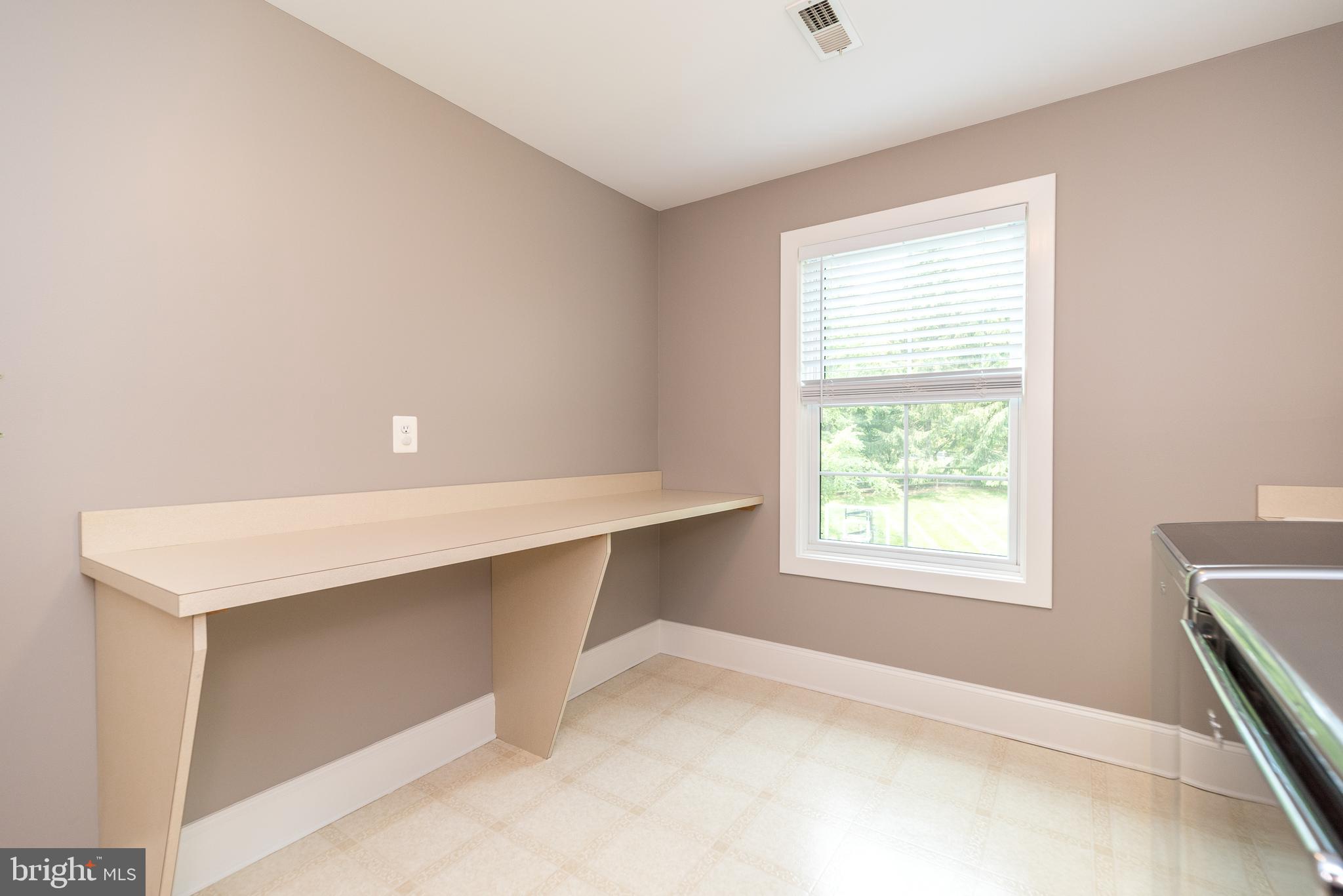 DEVONSHIRE ESTS - Residential