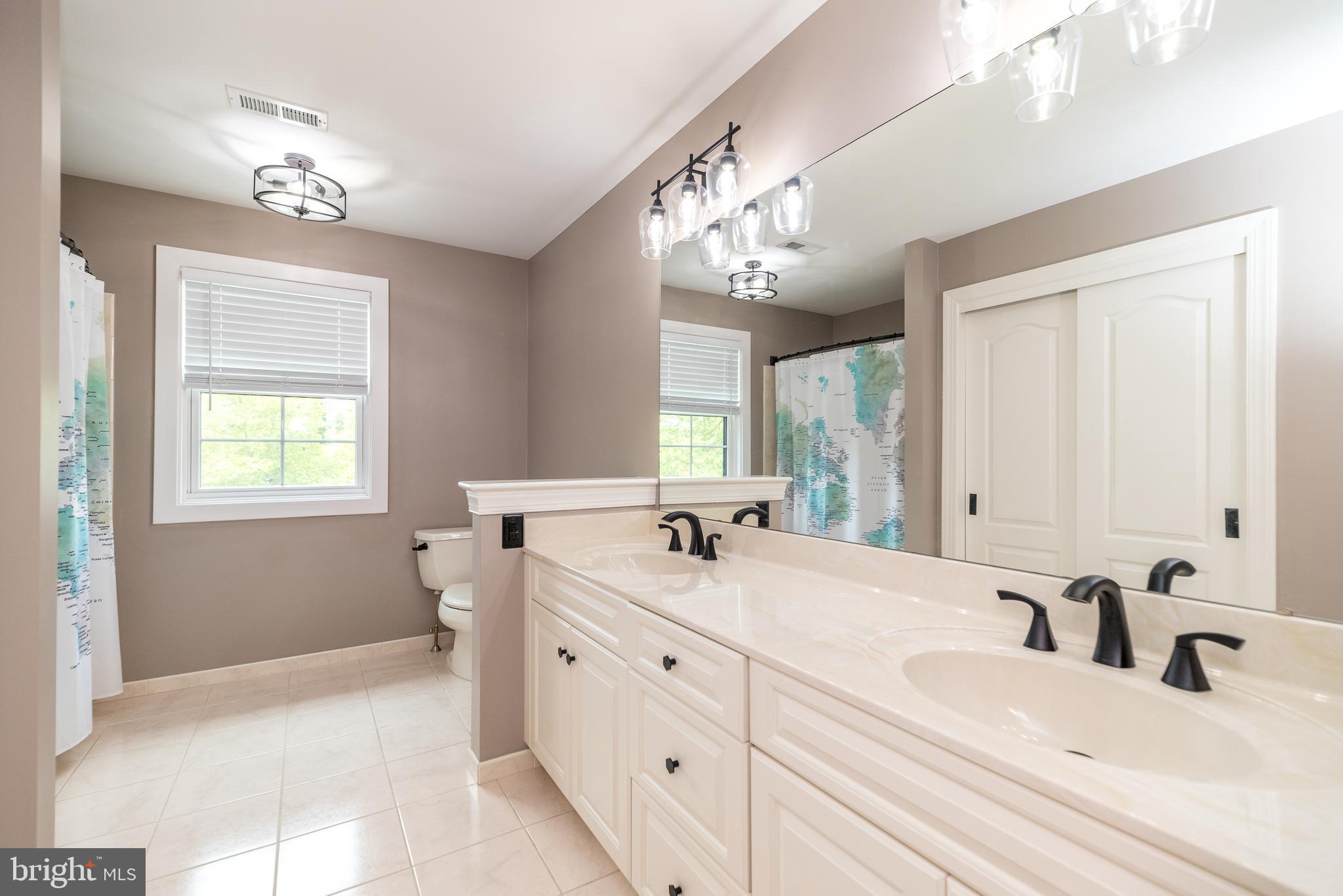 DEVONSHIRE ESTS - Residential