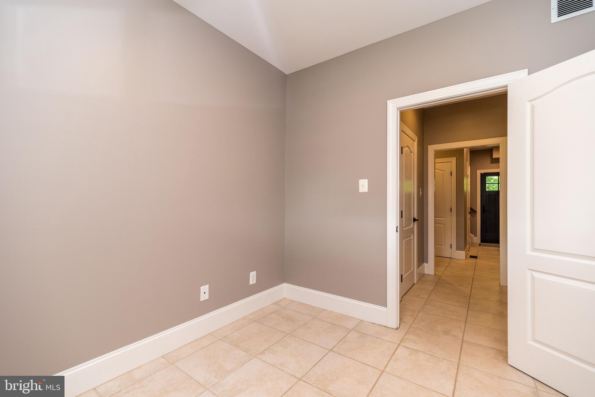 DEVONSHIRE ESTS - Residential