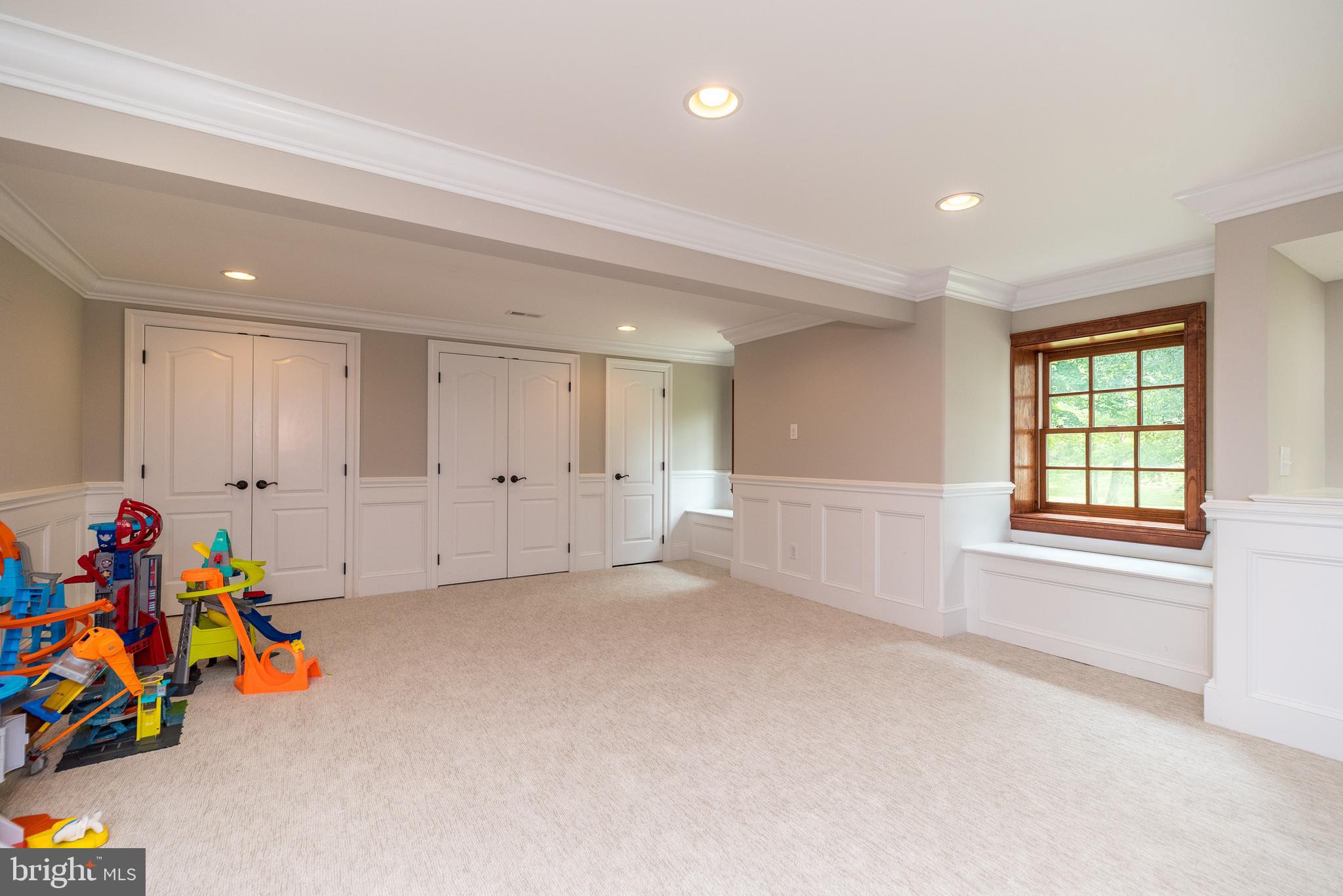 DEVONSHIRE ESTS - Residential