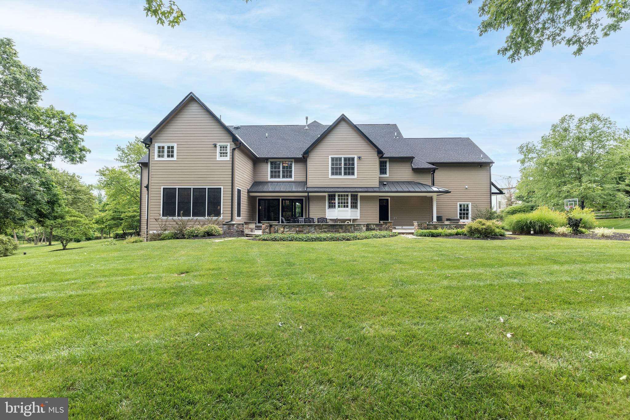 DEVONSHIRE ESTS - Residential