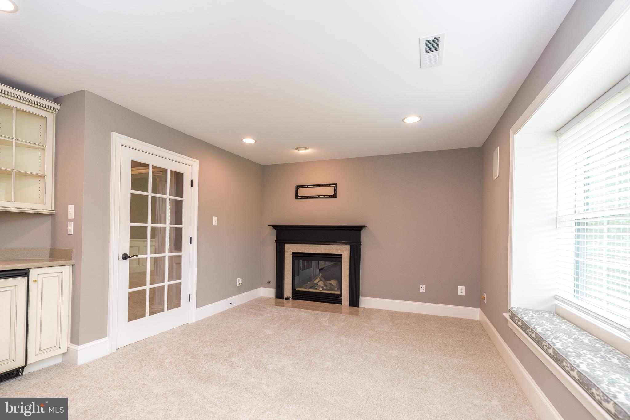 DEVONSHIRE ESTS - Residential