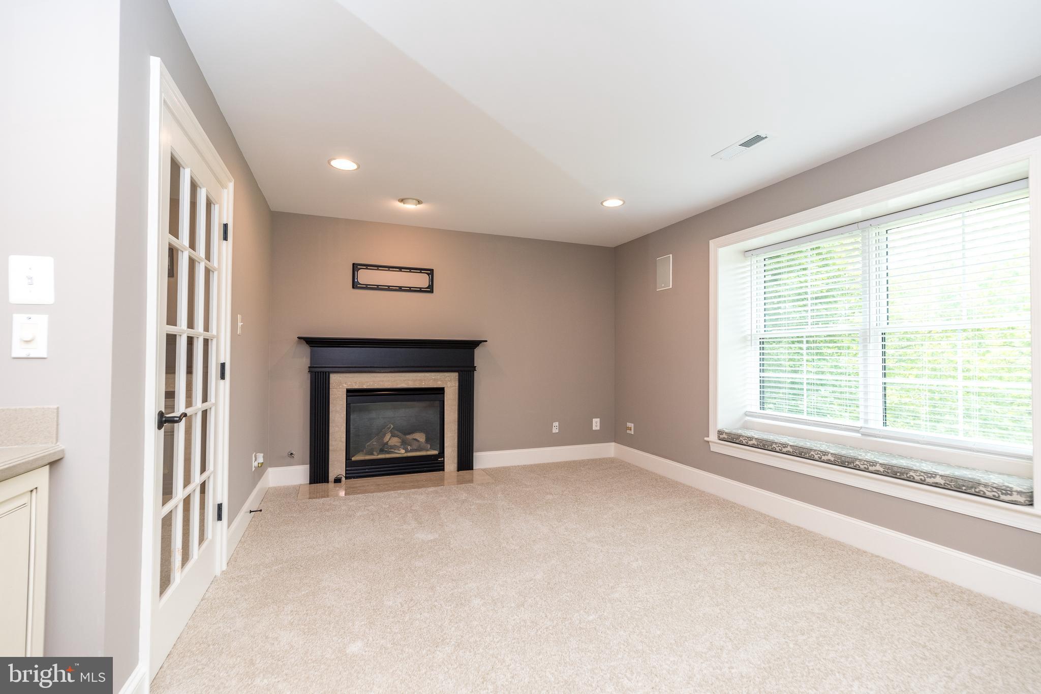 DEVONSHIRE ESTS - Residential