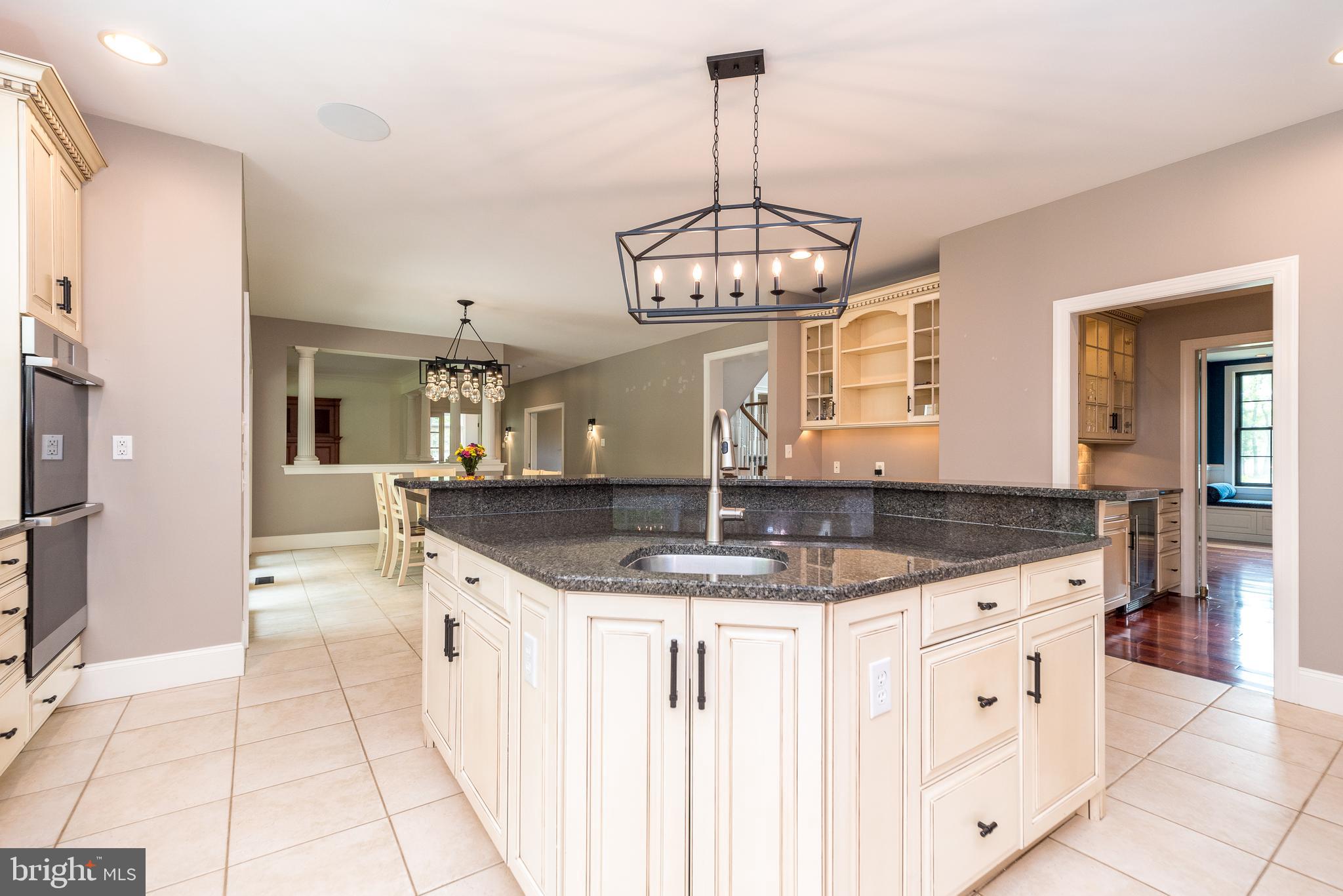 DEVONSHIRE ESTS - Residential