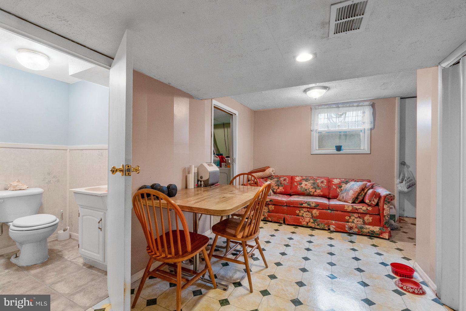 CHARLESMONT - Residential