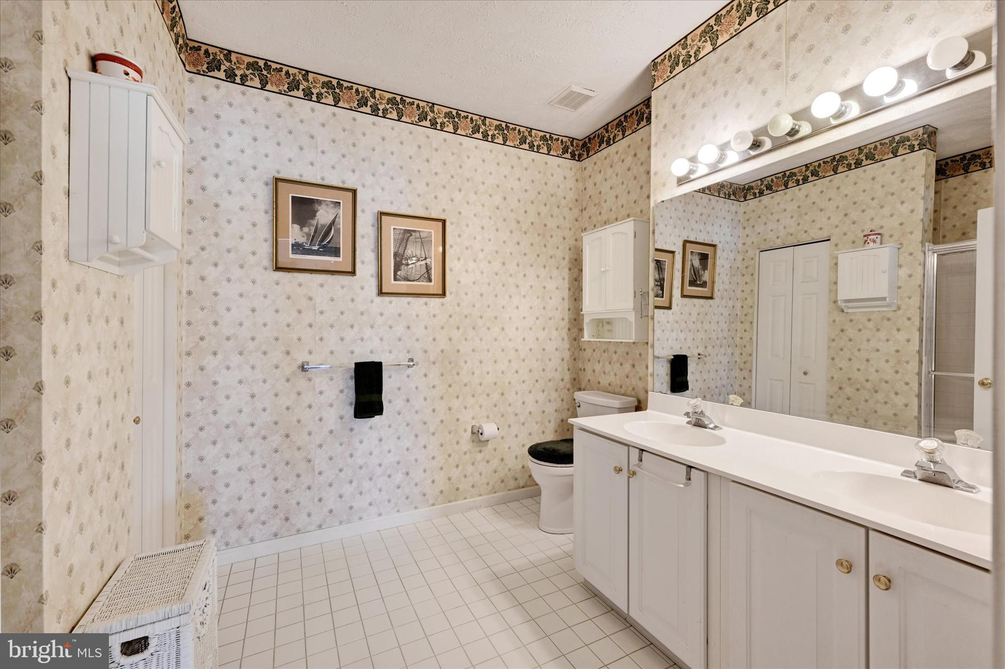 PERRY HALL FARMS GARDEN CONDOS - Residential