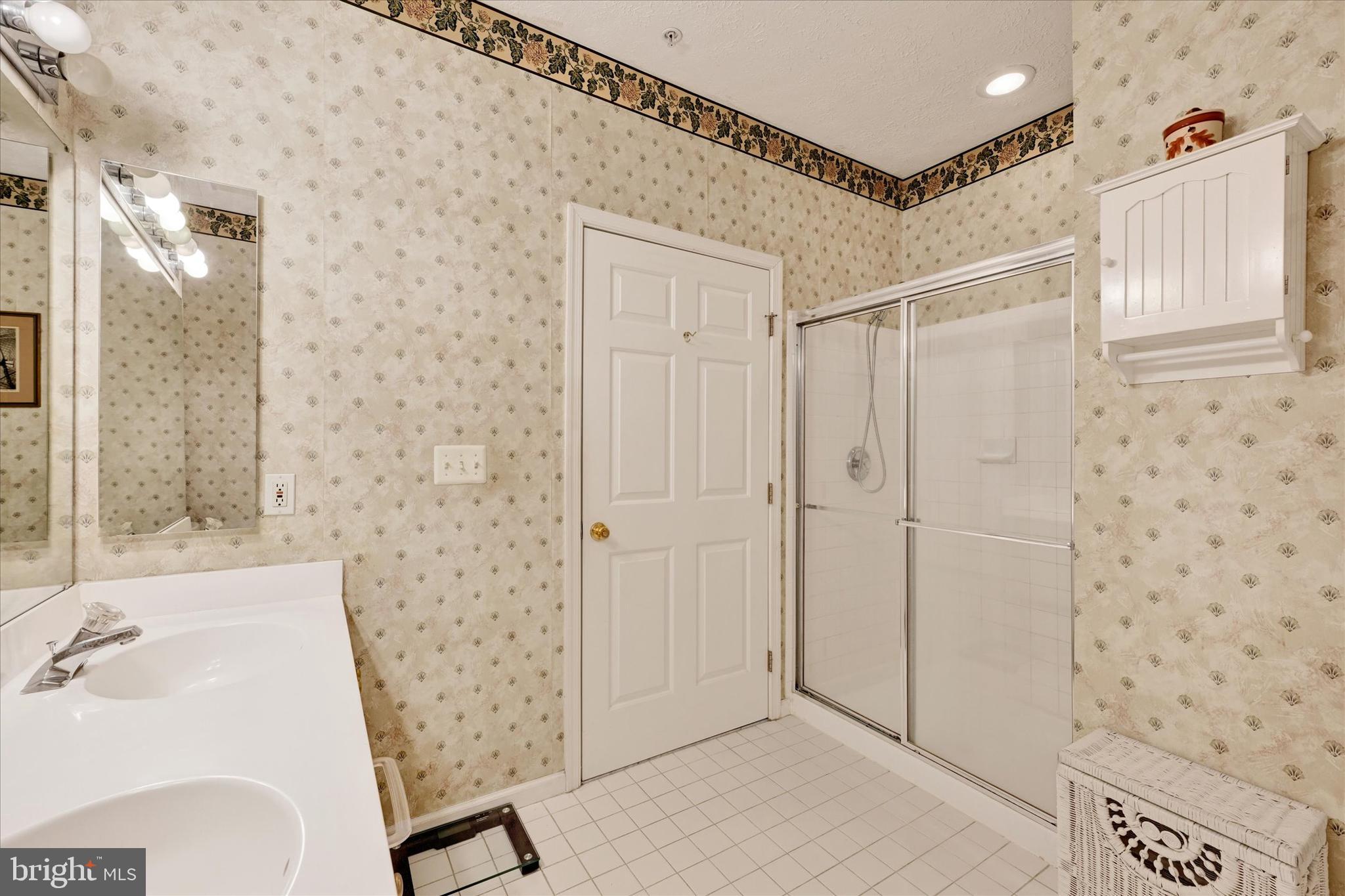 PERRY HALL FARMS GARDEN CONDOS - Residential