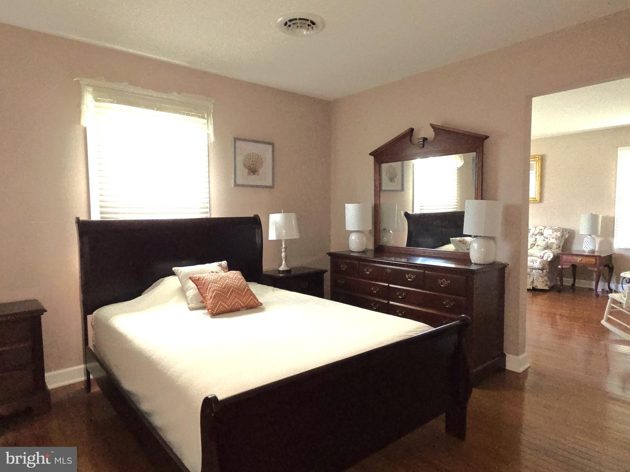 ROBIN ACRES - Residential