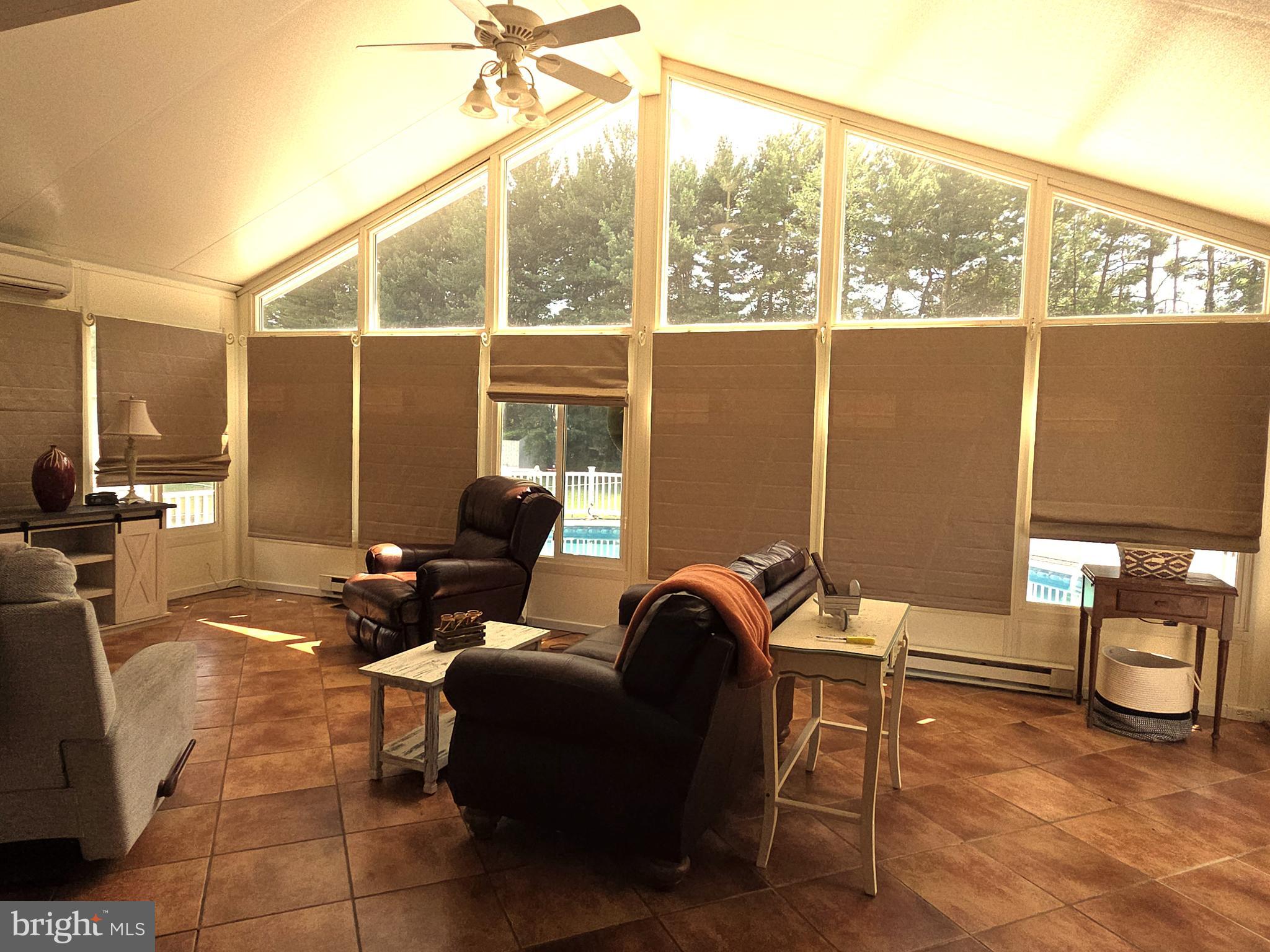 ROBIN ACRES - Residential