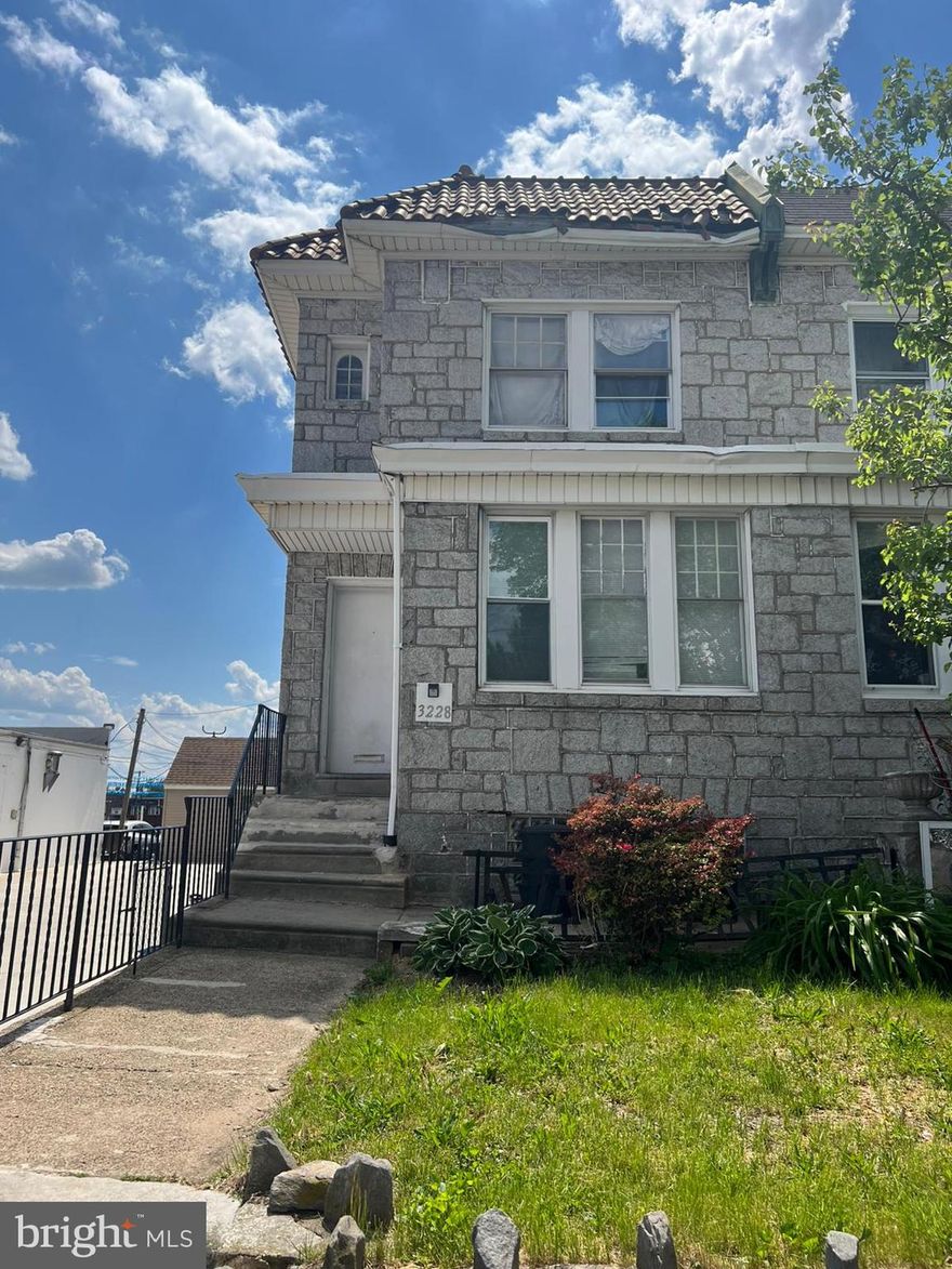 Attention Investors – Exceptional Investment Opportunity! Don’t miss this rarely offered Triplex in the highly desirable Mayfair section, known for its strong rental demand and unbeatable convenience to shopping, dining, and public transportation. This fully occupied property features one spacious 1-bedroom units in excellent condition, plus two 2-bedroom unit on the second and  third floor that offers great potential with some updates. Each unit has separate gas and electric meters for added efficiency. Tenants can enjoy a shared front patio, and the second-floor unit includes a private rear deck—perfect for outdoor relaxation. A solid addition to any investor’s portfolio! Book your showings NOW!