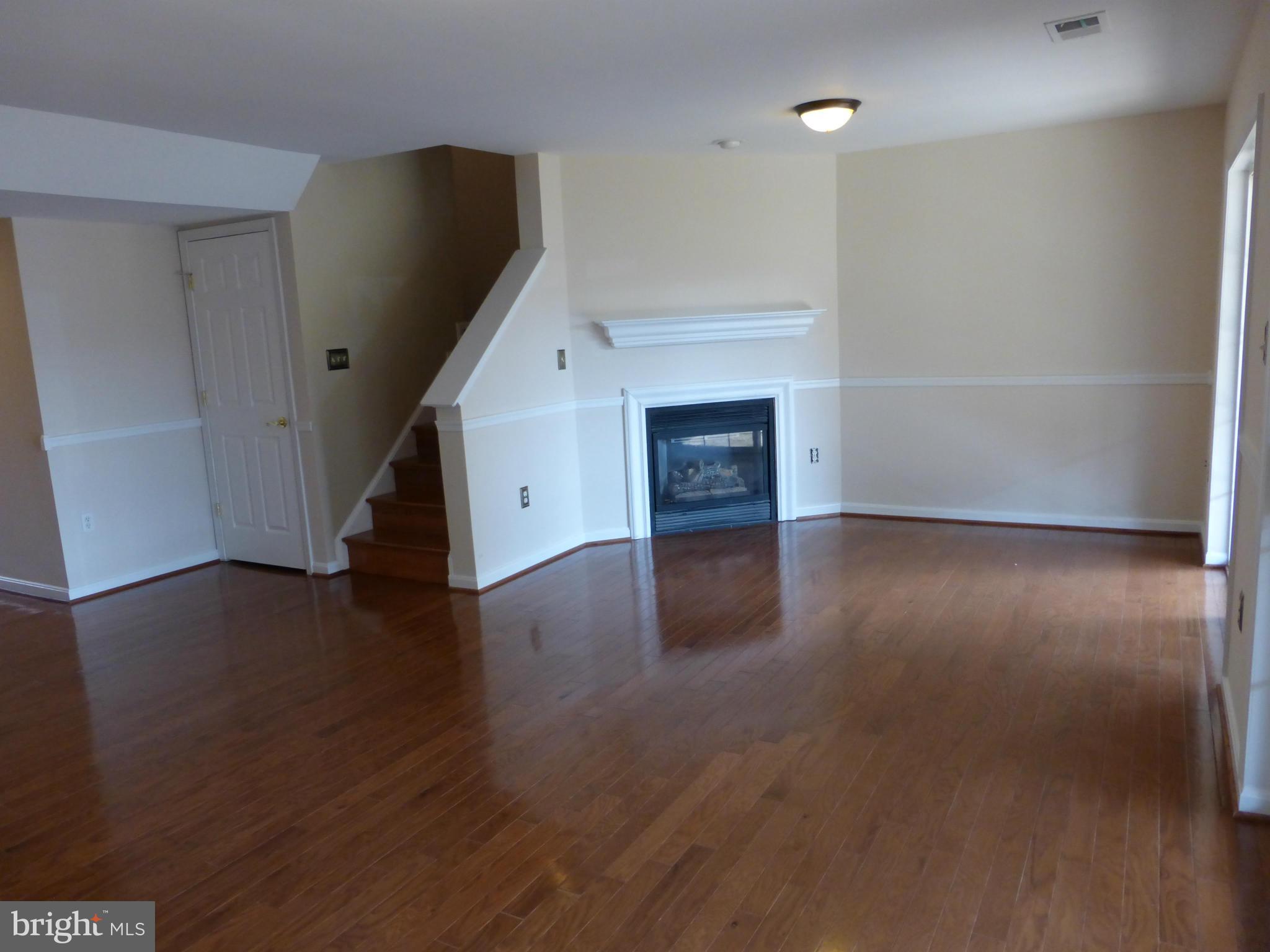 GREAT FALLS CHASE - Residential Lease