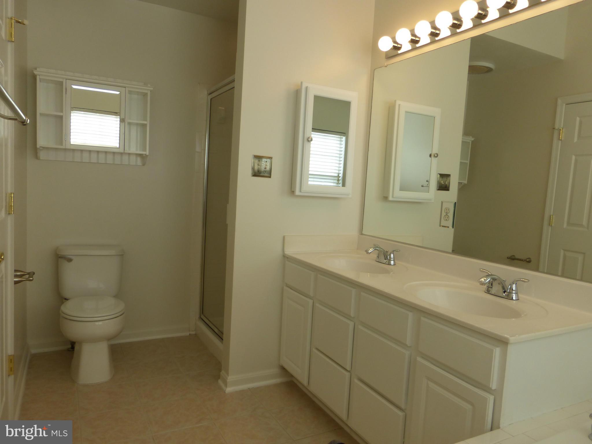 GREAT FALLS CHASE - Residential Lease