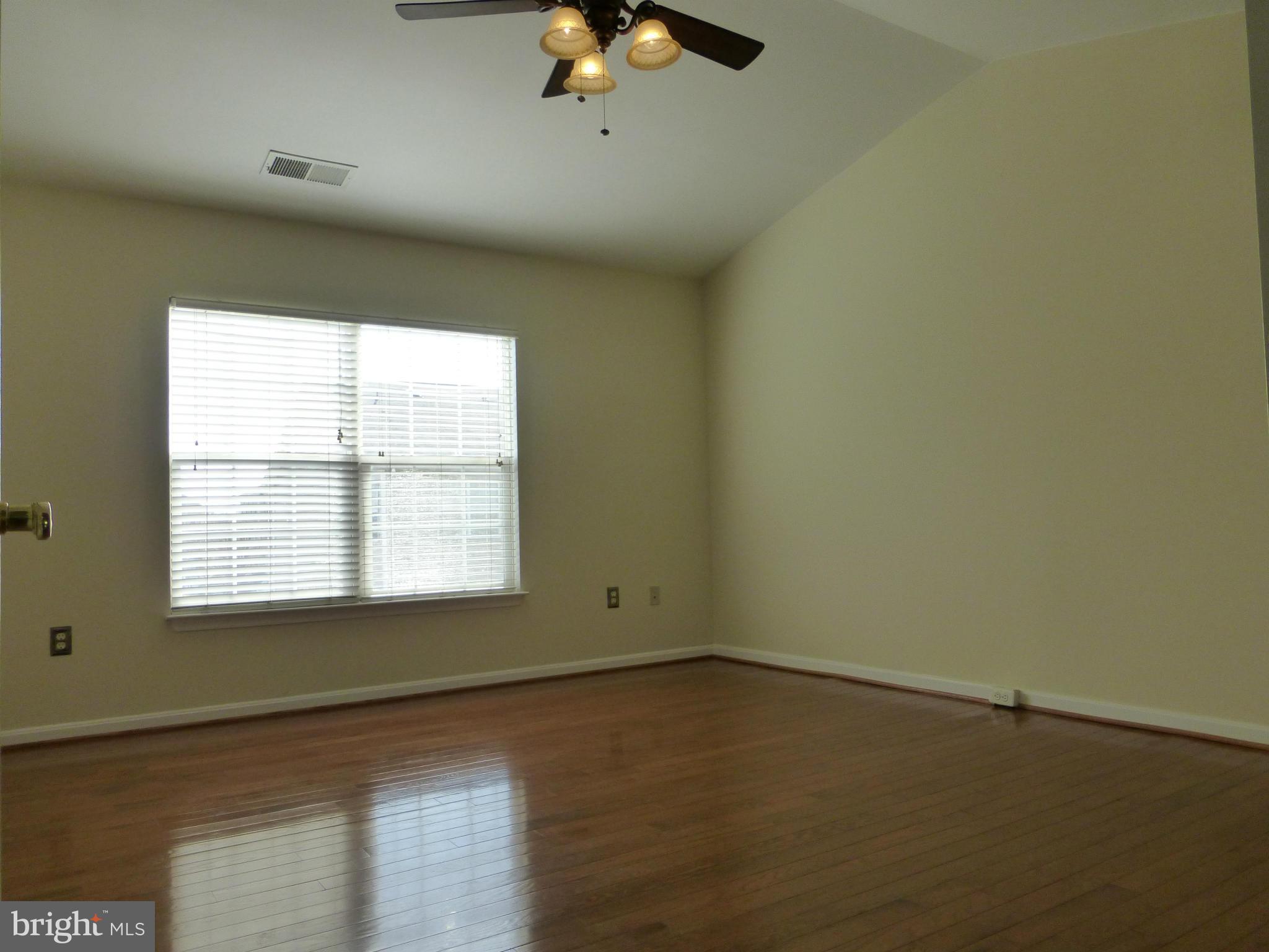 GREAT FALLS CHASE - Residential Lease