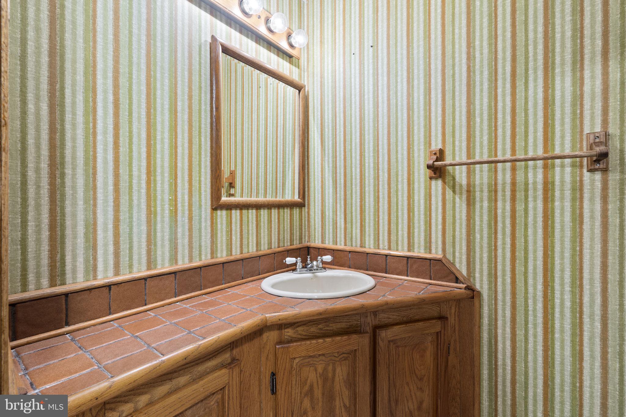 NEWINGTON FOREST - Residential Lease