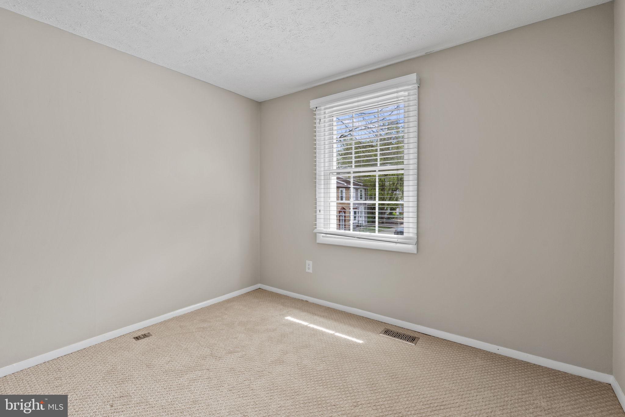 NEWINGTON FOREST - Residential Lease