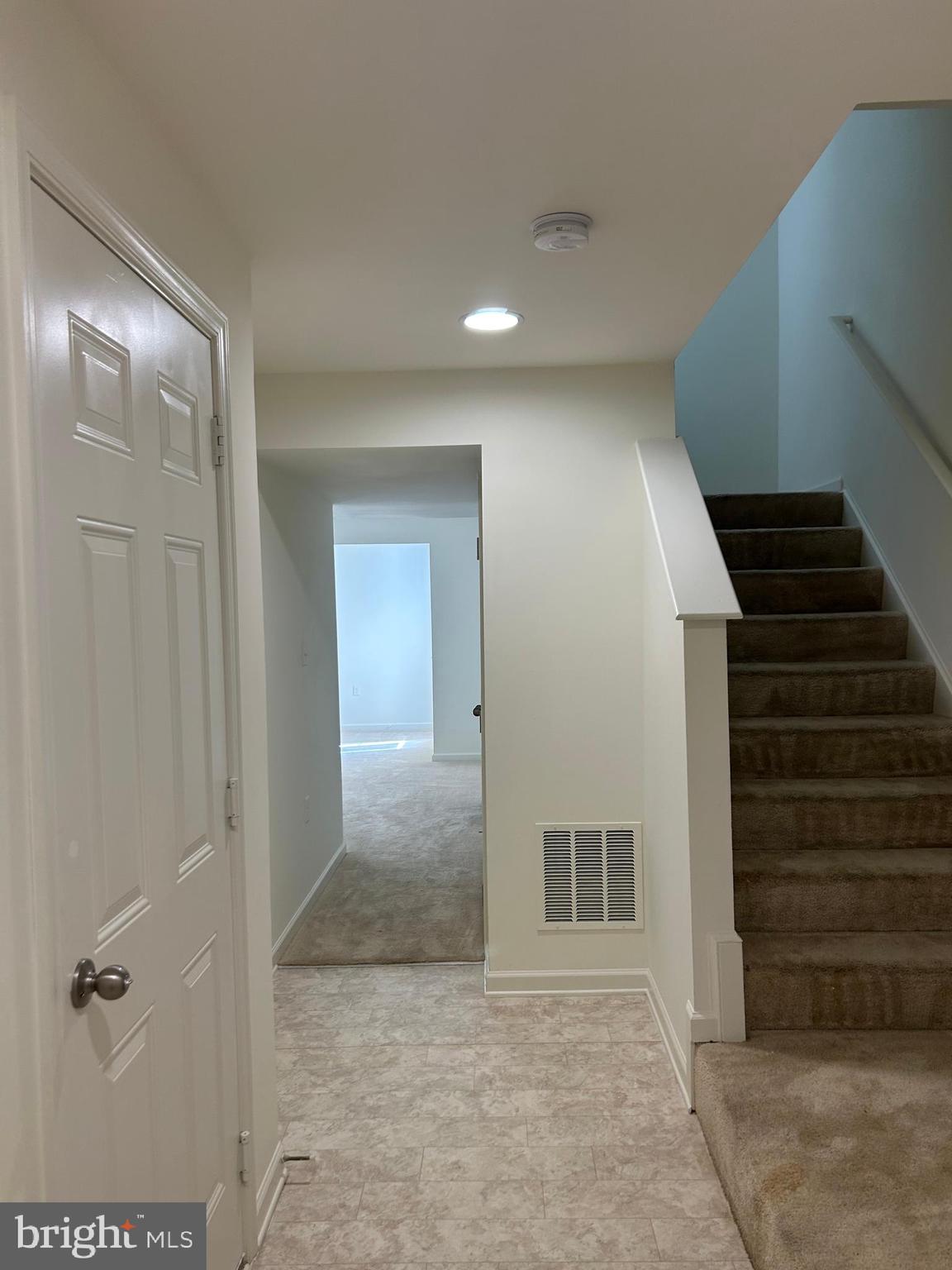 BRIAR RUN - Residential Lease