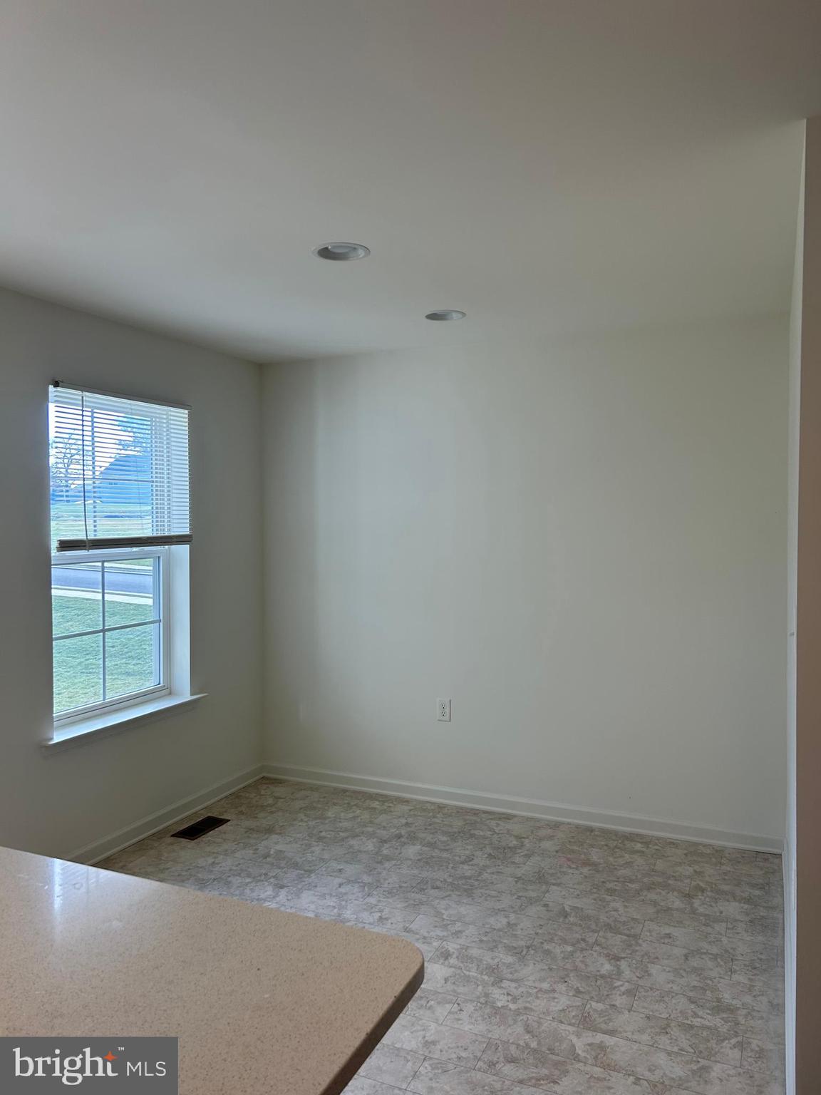 BRIAR RUN - Residential Lease