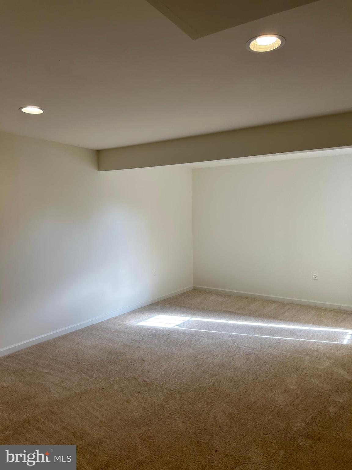 BRIAR RUN - Residential Lease