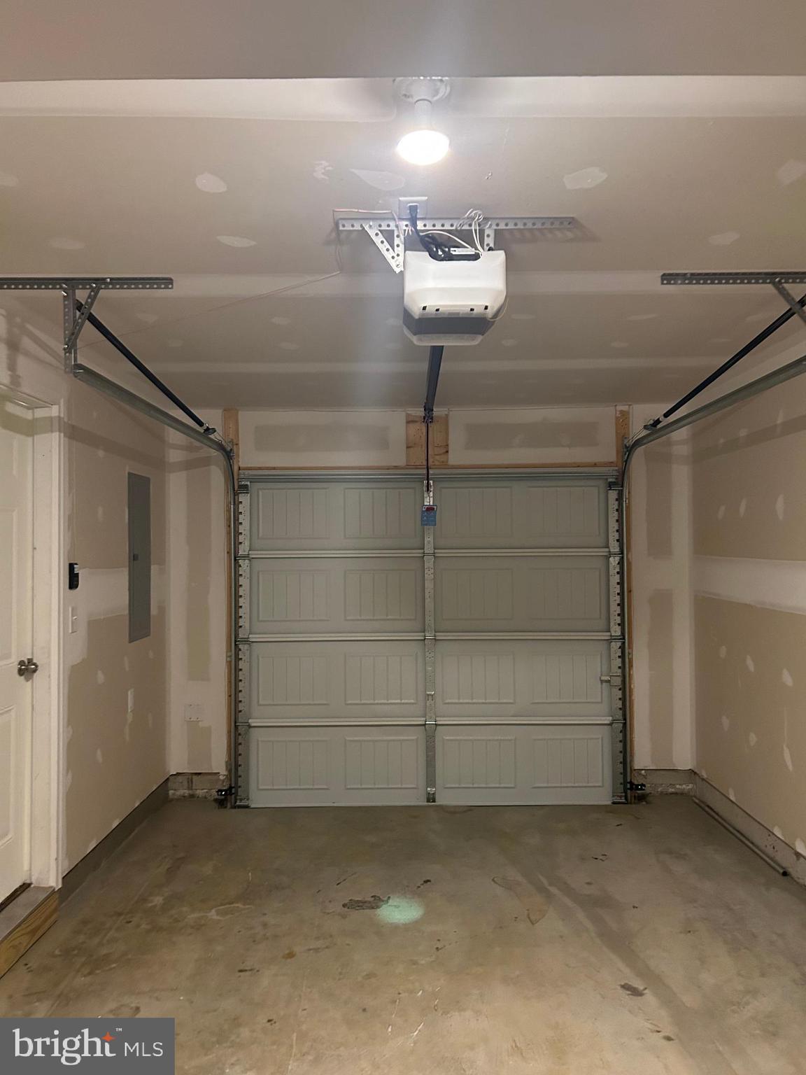 BRIAR RUN - Residential Lease