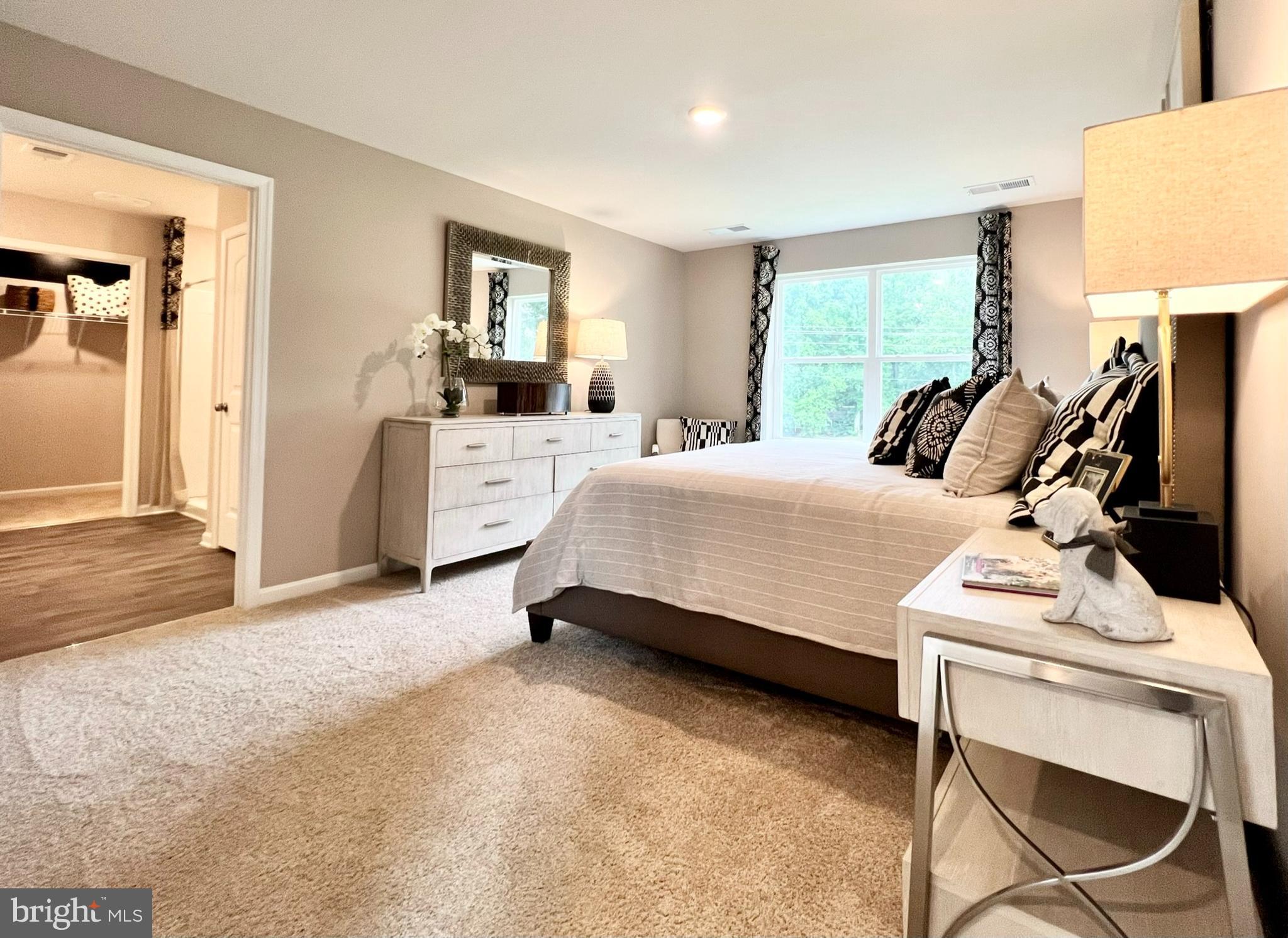 SOUTHERN FLDS - Residential