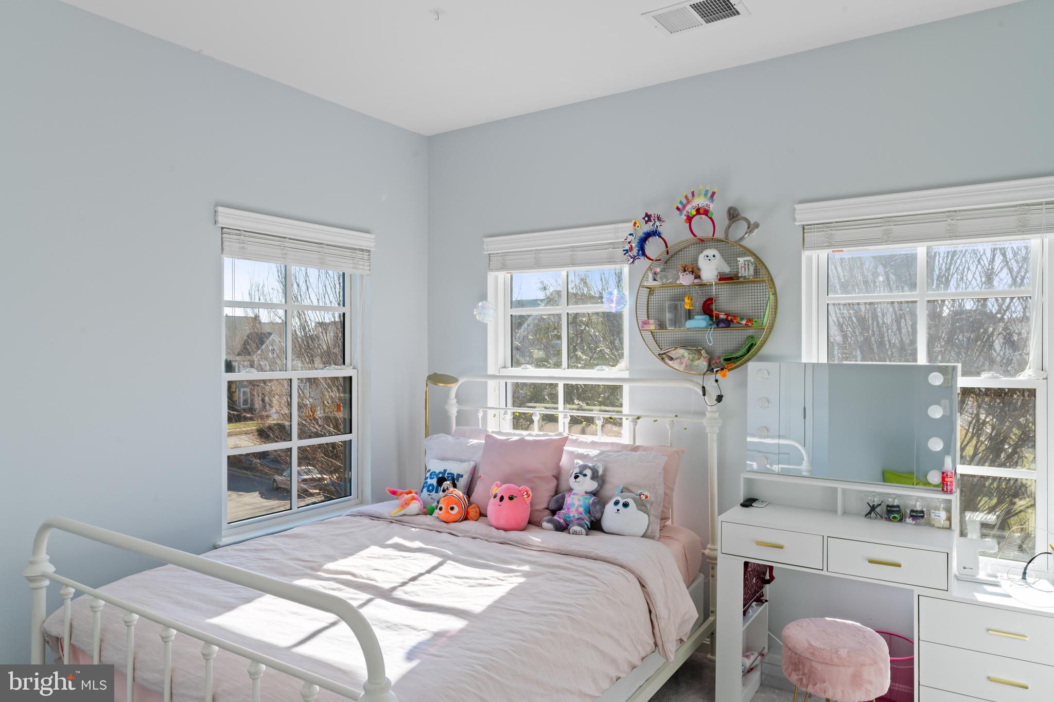 NEW BRISTOW VILLAGE - Residential